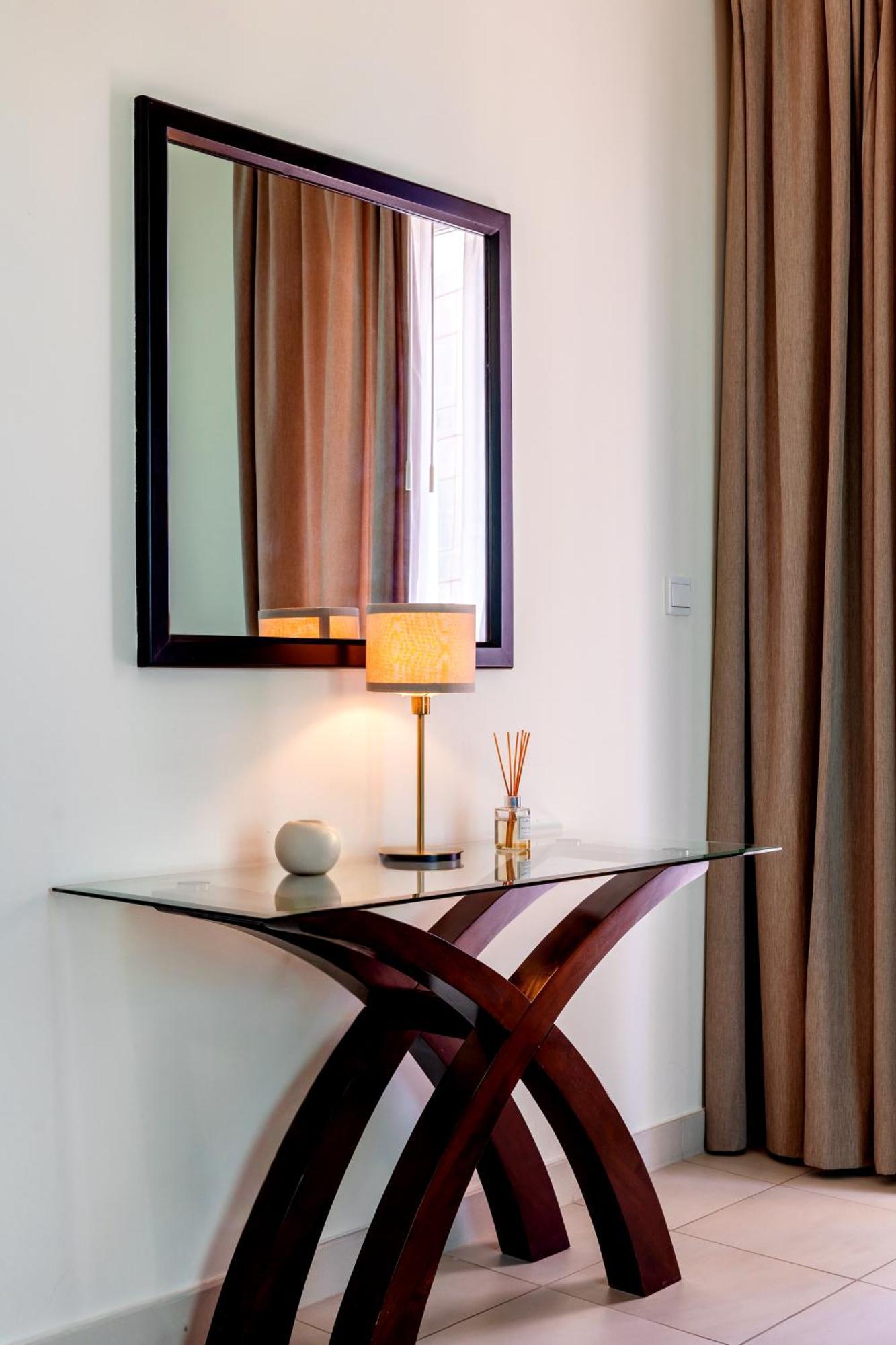 Elegant Escapes - 1b With Marina, Ain View * Dubai