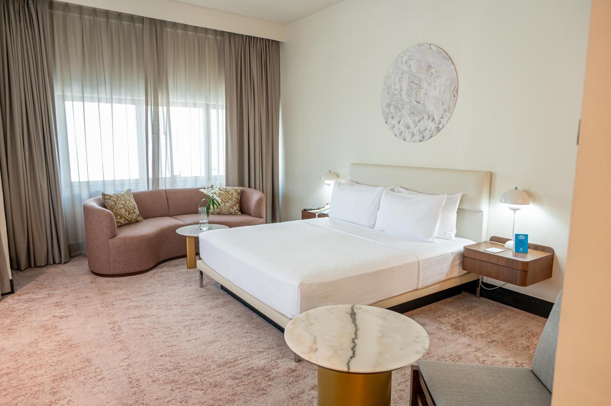 Majestic Cove - Formerly Le Meridien Fairway 4* Dubai