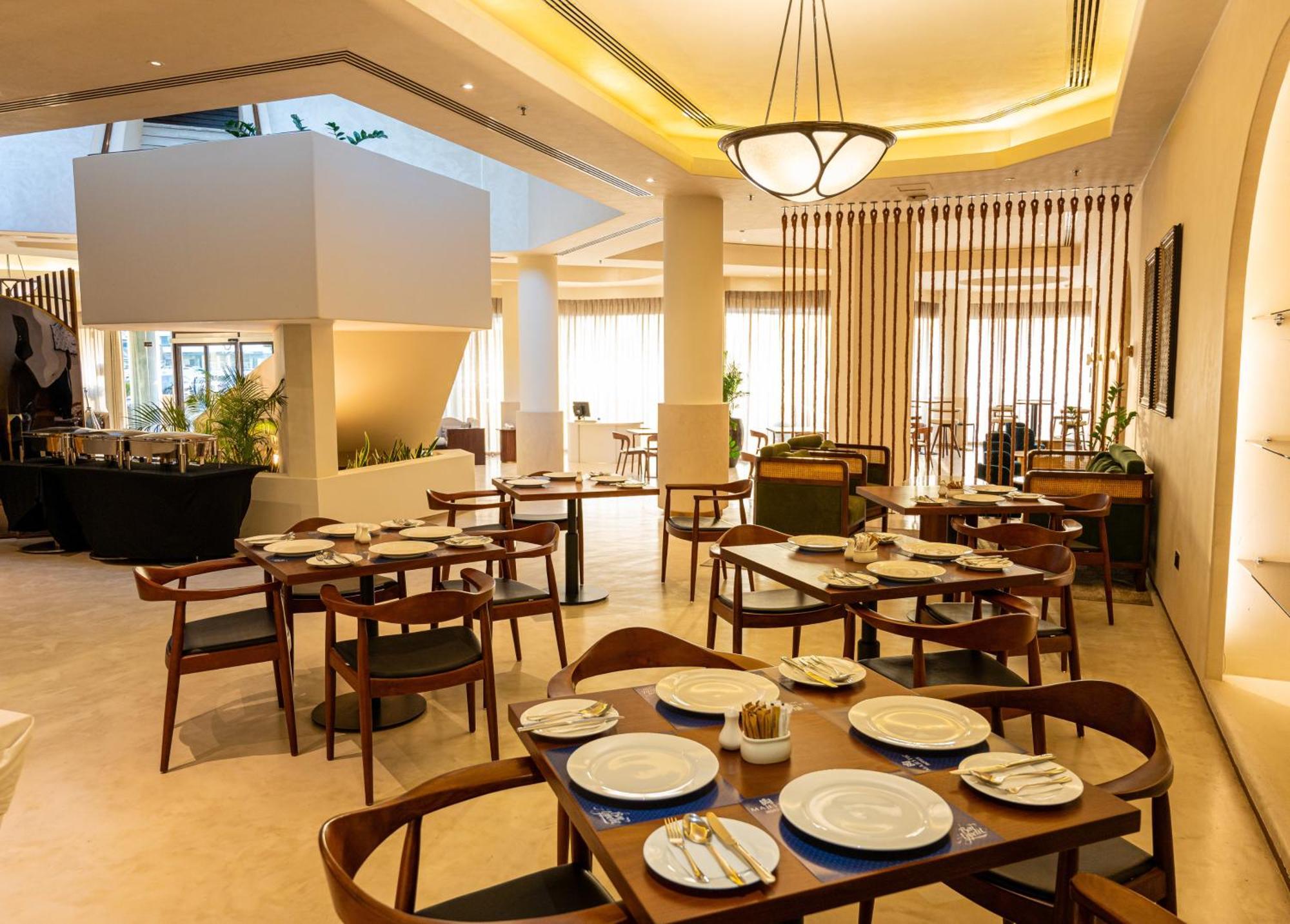 Majestic Cove - Formerly Le Meridien Fairway