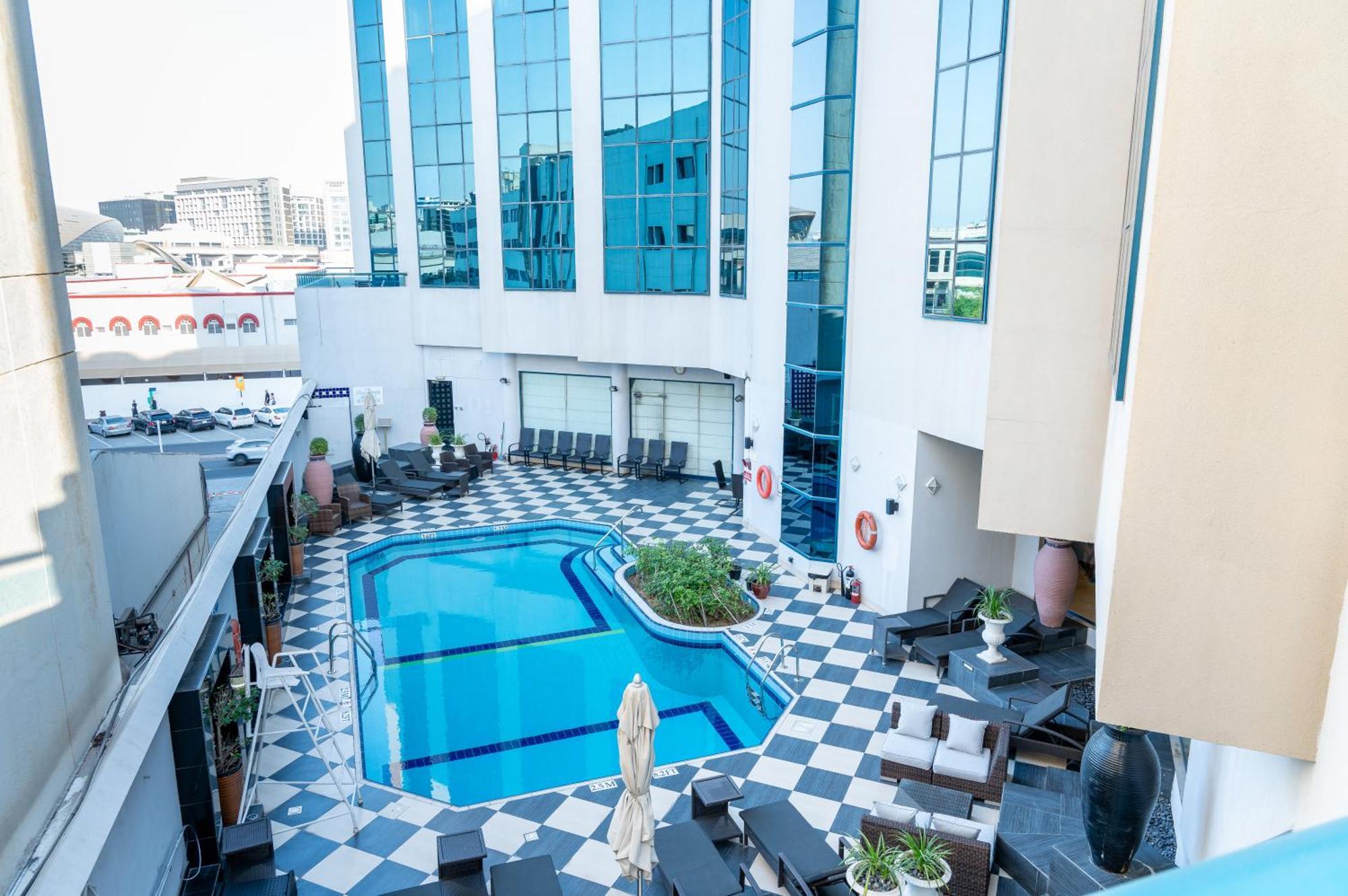 Majestic Cove - Formerly Le Meridien Fairway Otel 4*