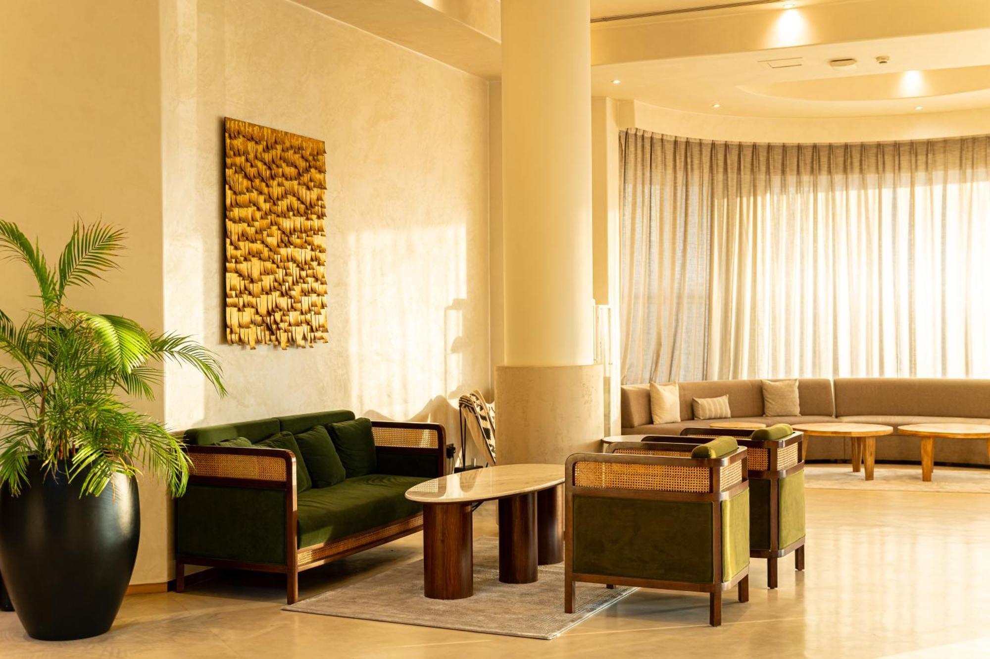 Majestic Cove - Formerly Le Meridien Fairway