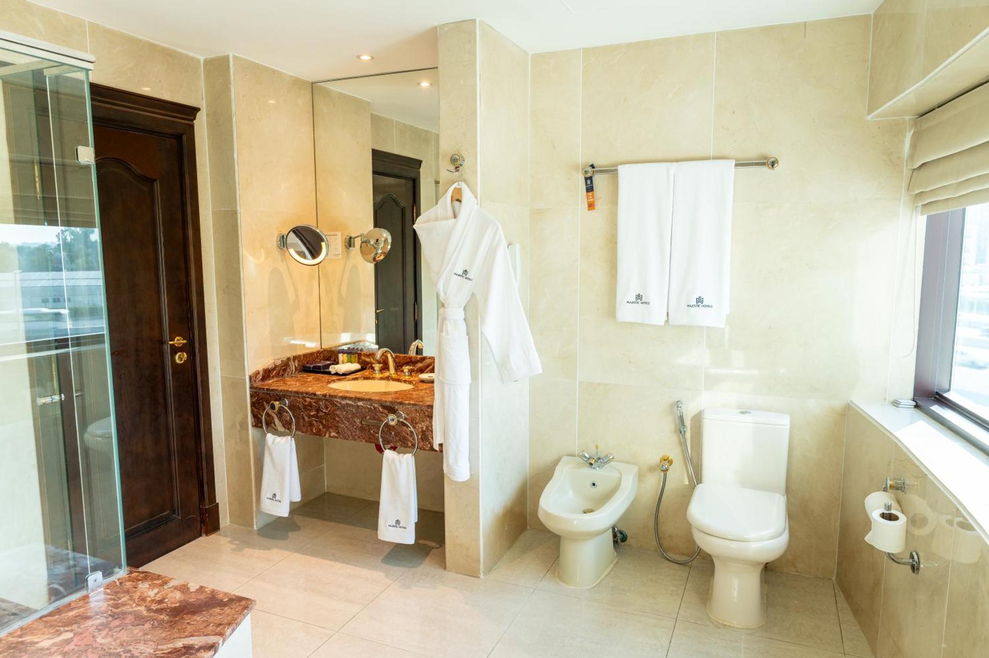 Majestic Cove - Formerly Le Meridien Fairway Otel Dubai