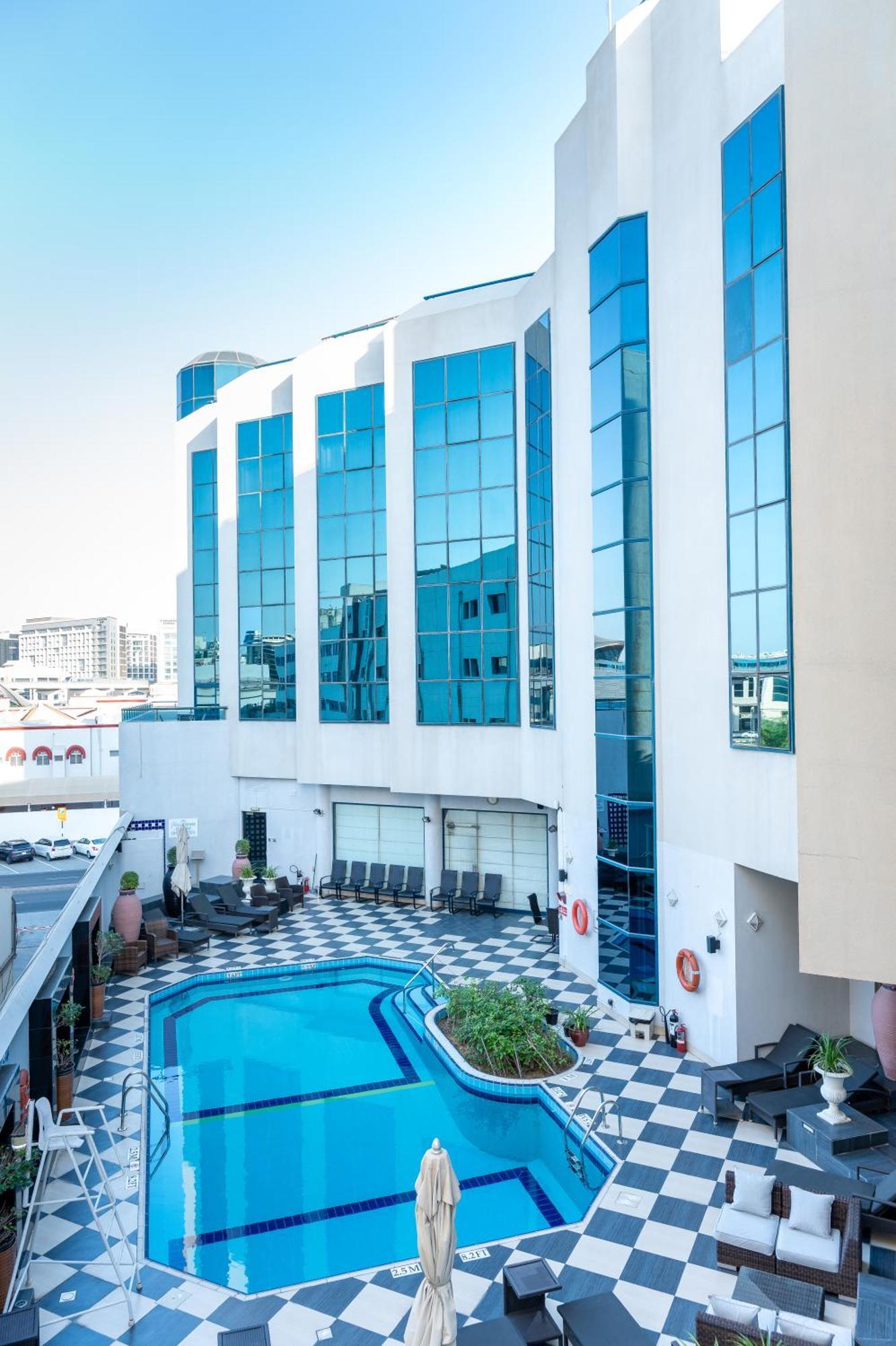 Majestic Cove - Formerly Le Meridien Fairway 4*