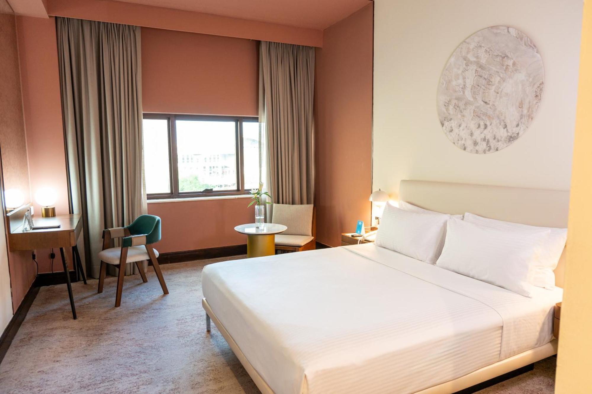 Majestic Cove - Formerly Le Meridien Fairway Otel