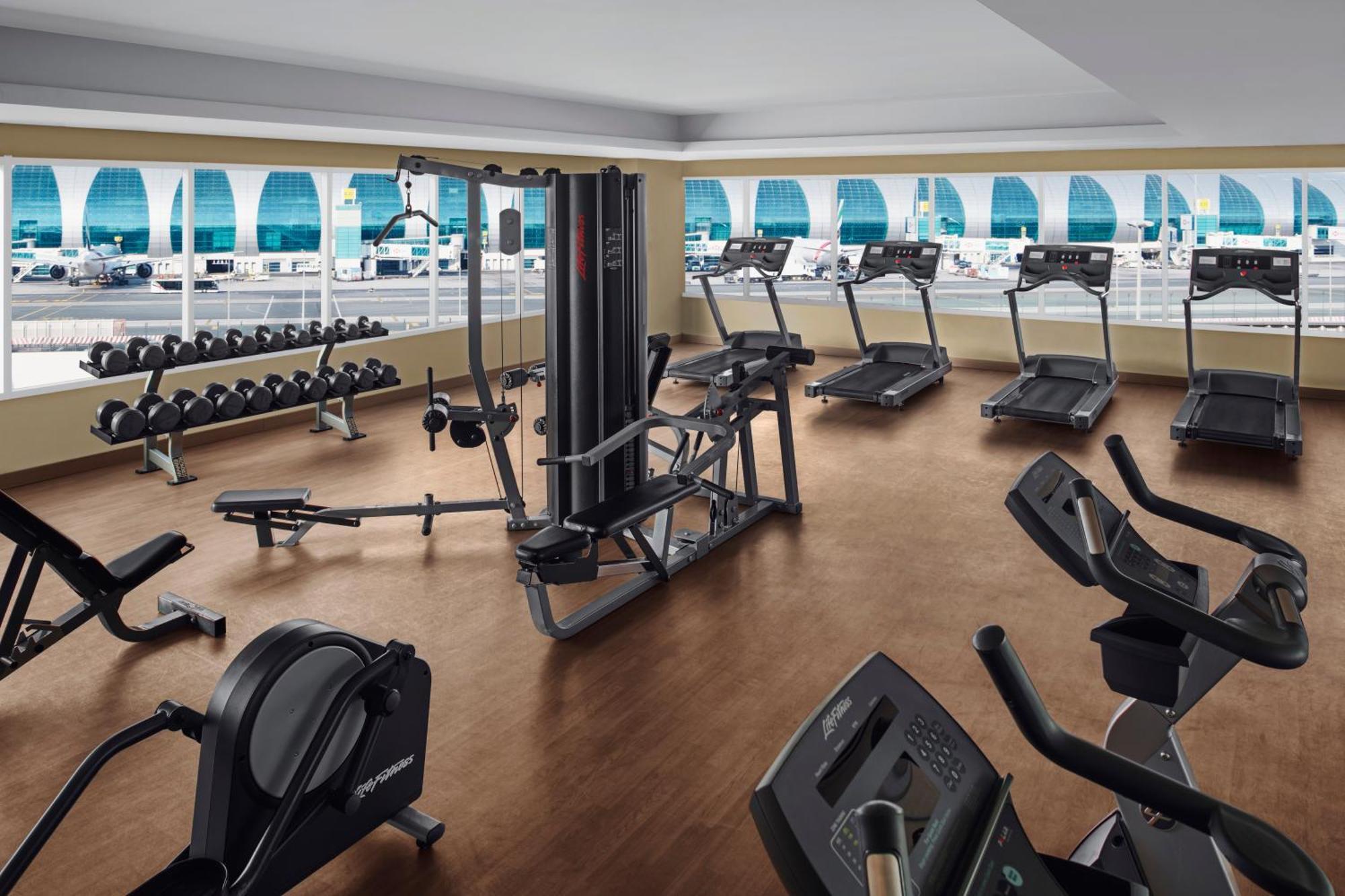 Express Airport By Ihg Hotel Dubai