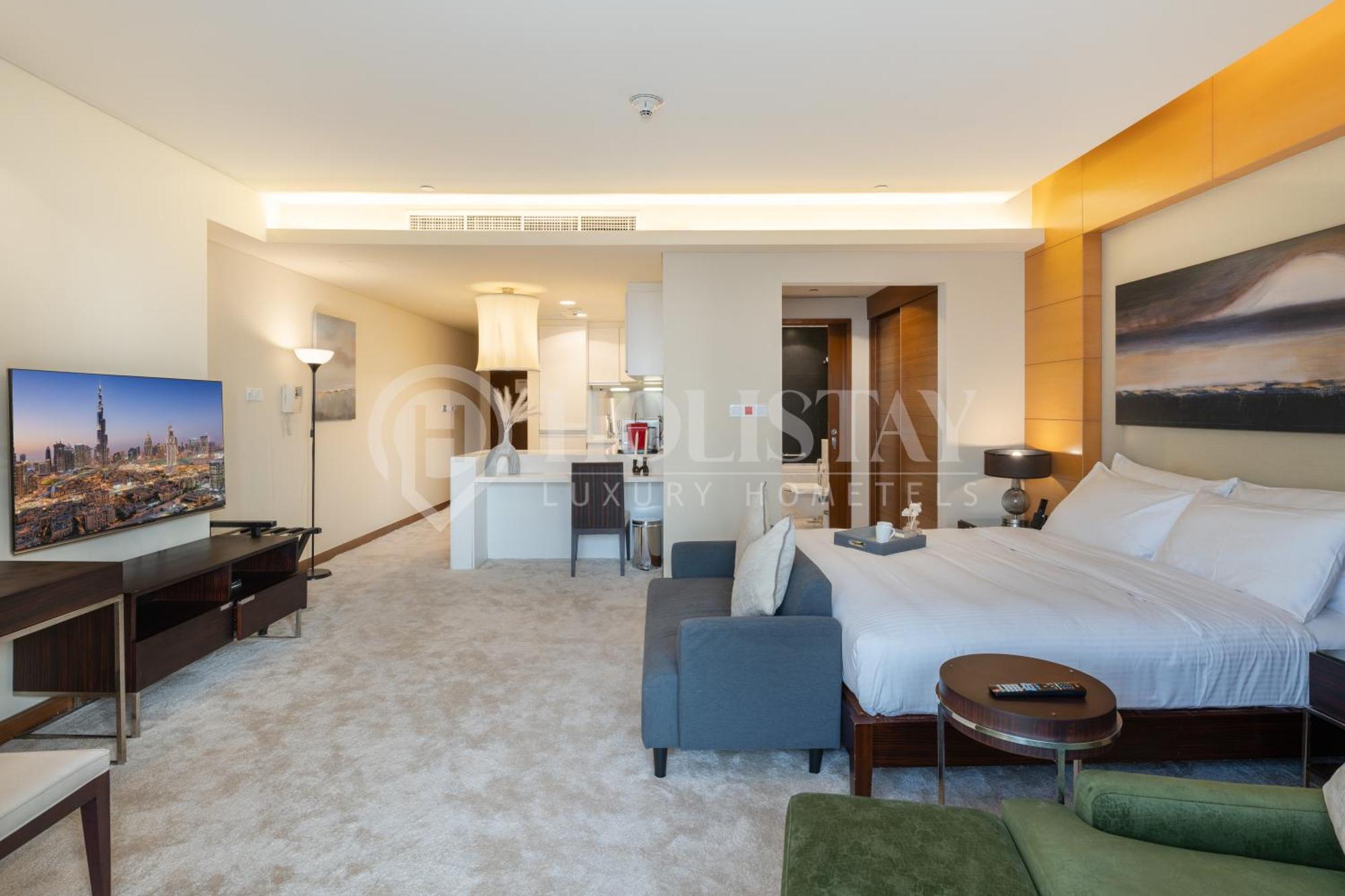 Holistay Luxury Homes - Burj Khalifa View - Direct Access Mall * Dubai