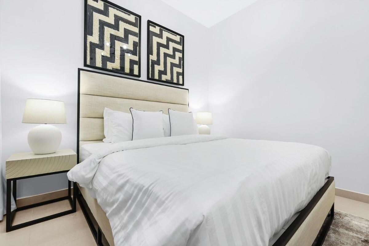 First Class 3br Luxury Creek Harbour Views