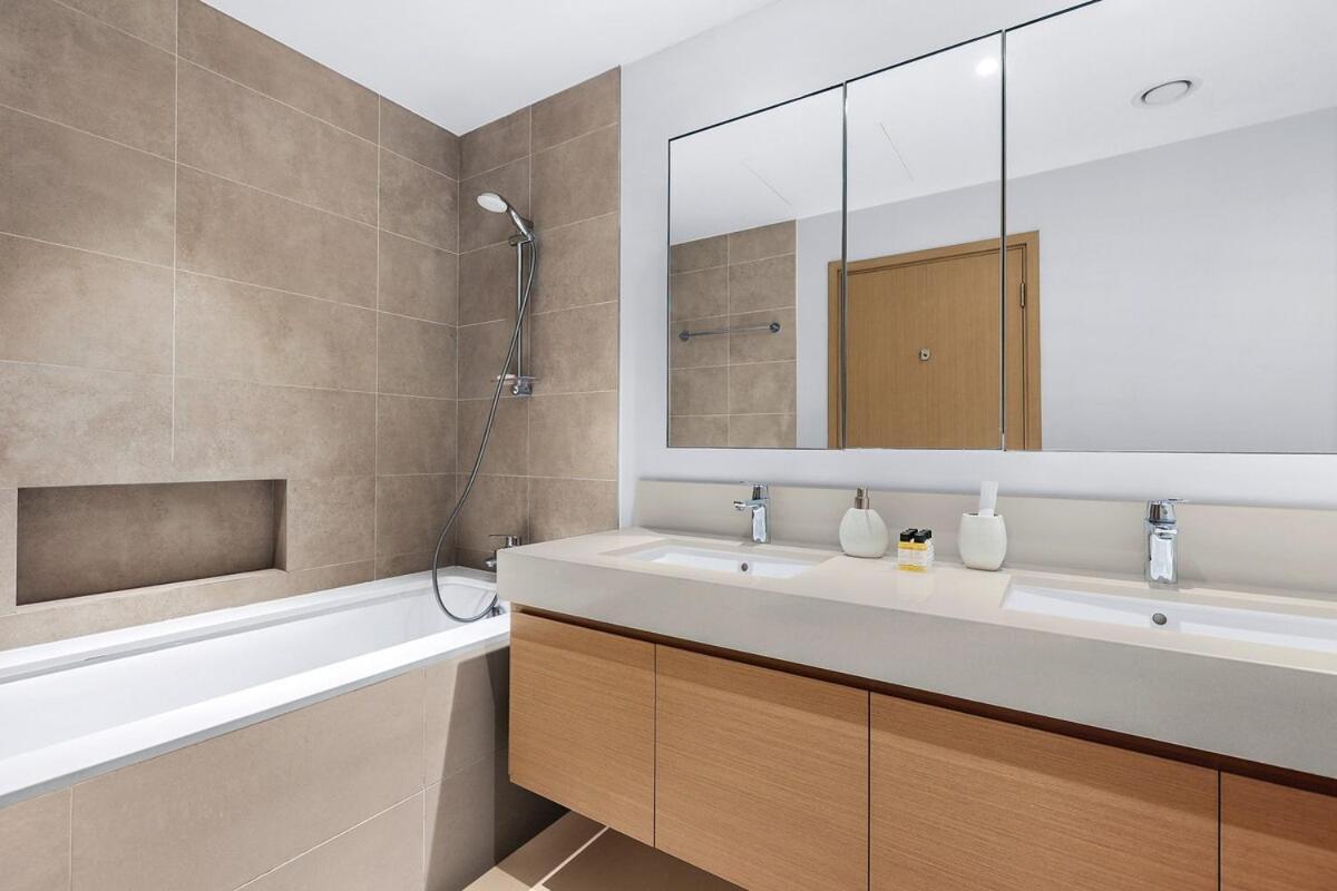 First Class 3br Luxury Creek Harbour Views * Dubai