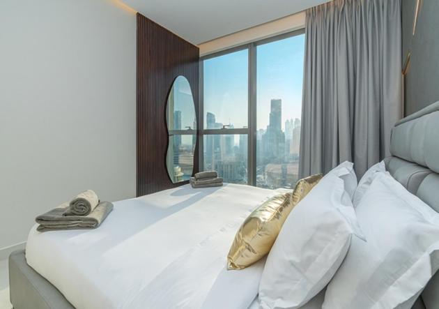 Modern Stylish 2 Bedroom With Burj Khalifa View Apartment