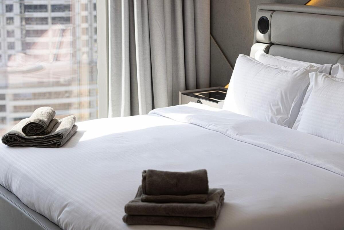 Apartment Modern Stylish 2 Bedroom With Burj Khalifa View *