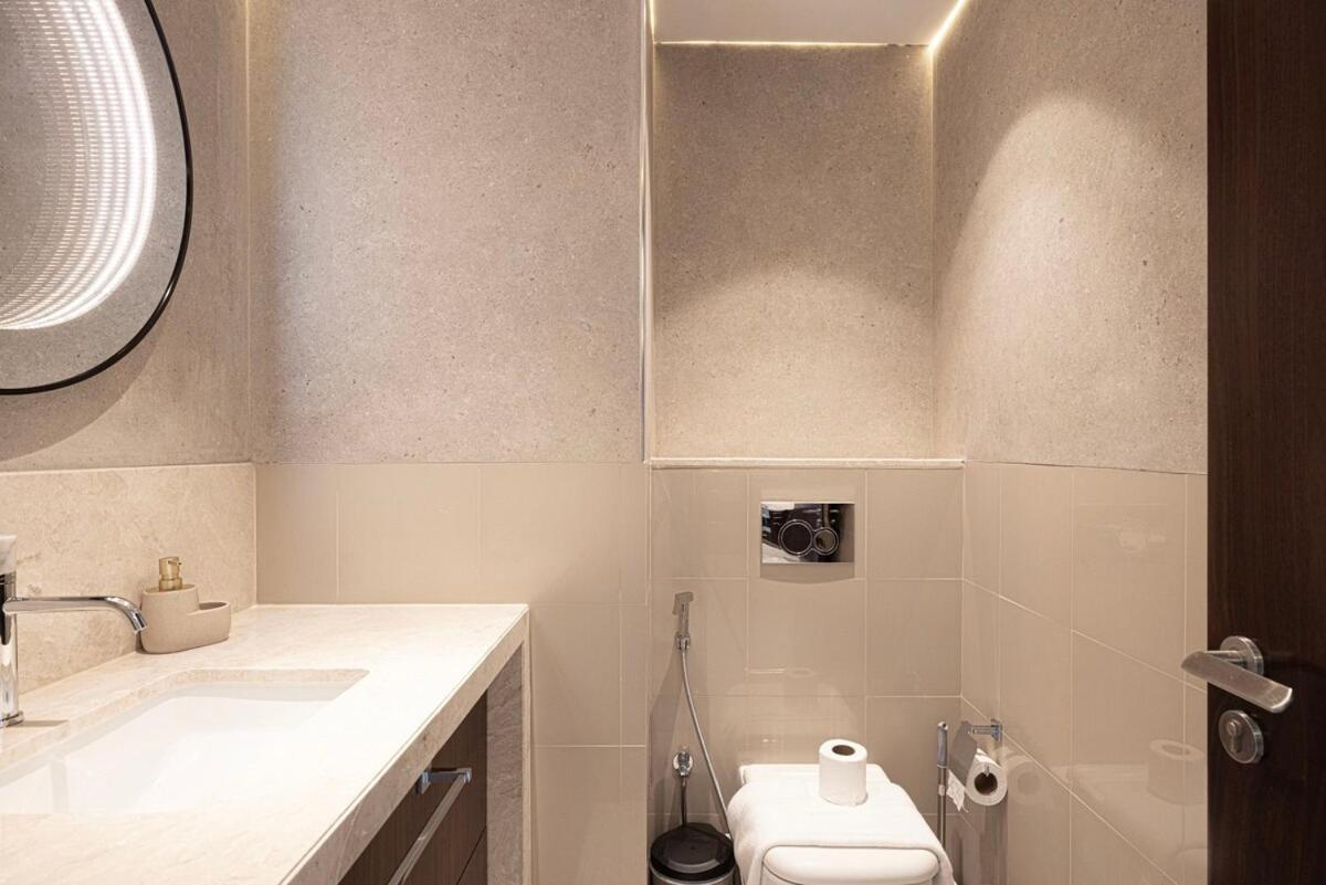 Modern Stylish 2 Bedroom With Burj Khalifa View * Dubai