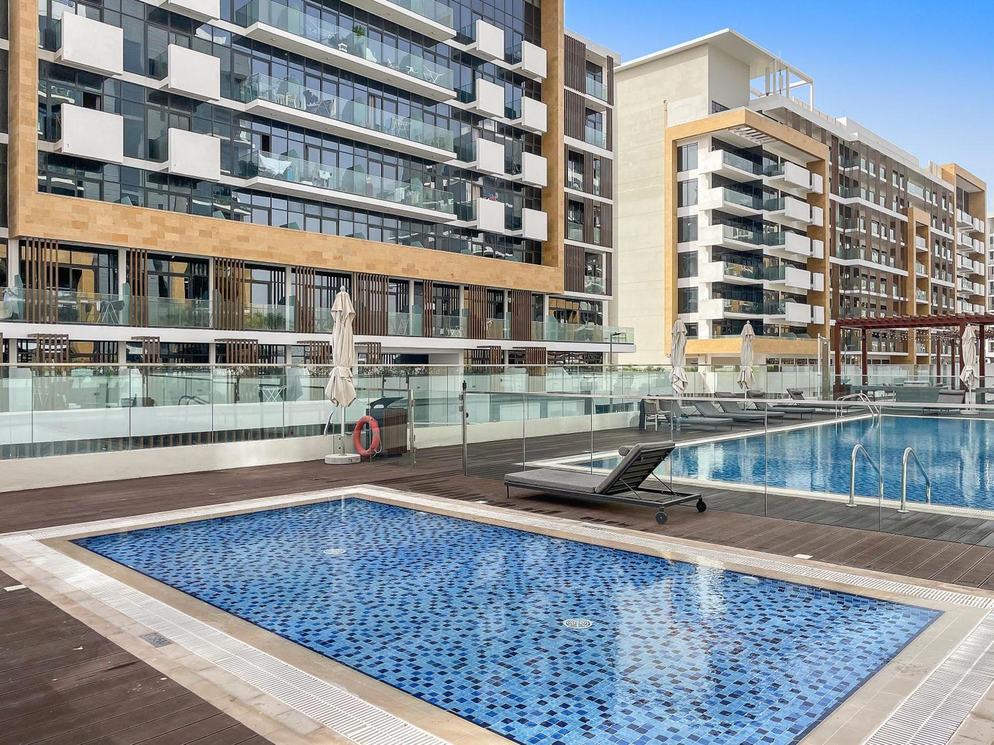 1br Azizi Riviera B7, Pool View