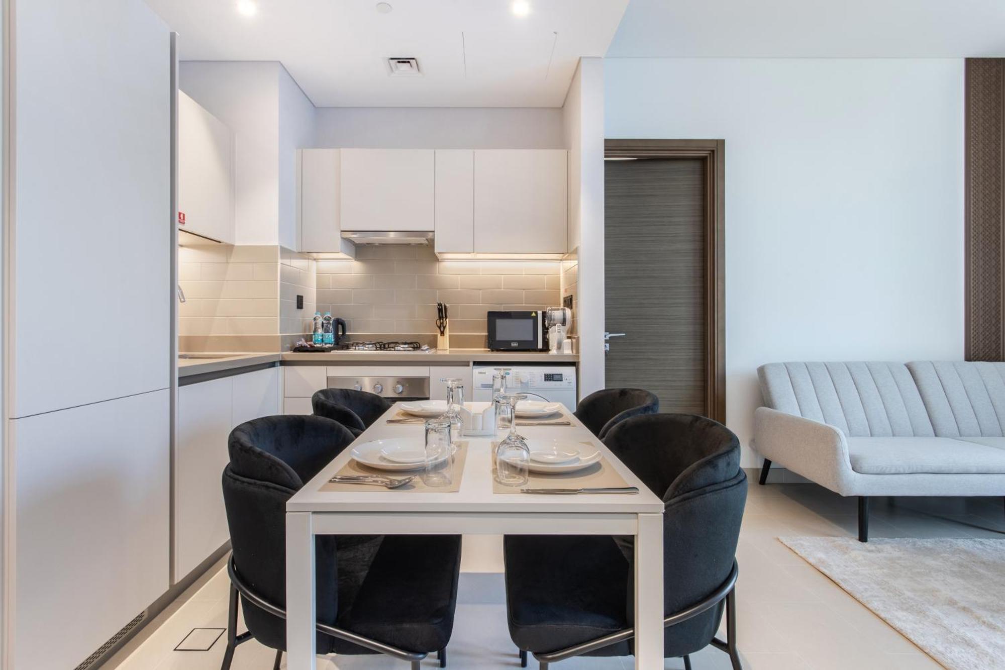 Apartment By Latinem Luxury 2br Cv A2802 Near Burj Khalifa *