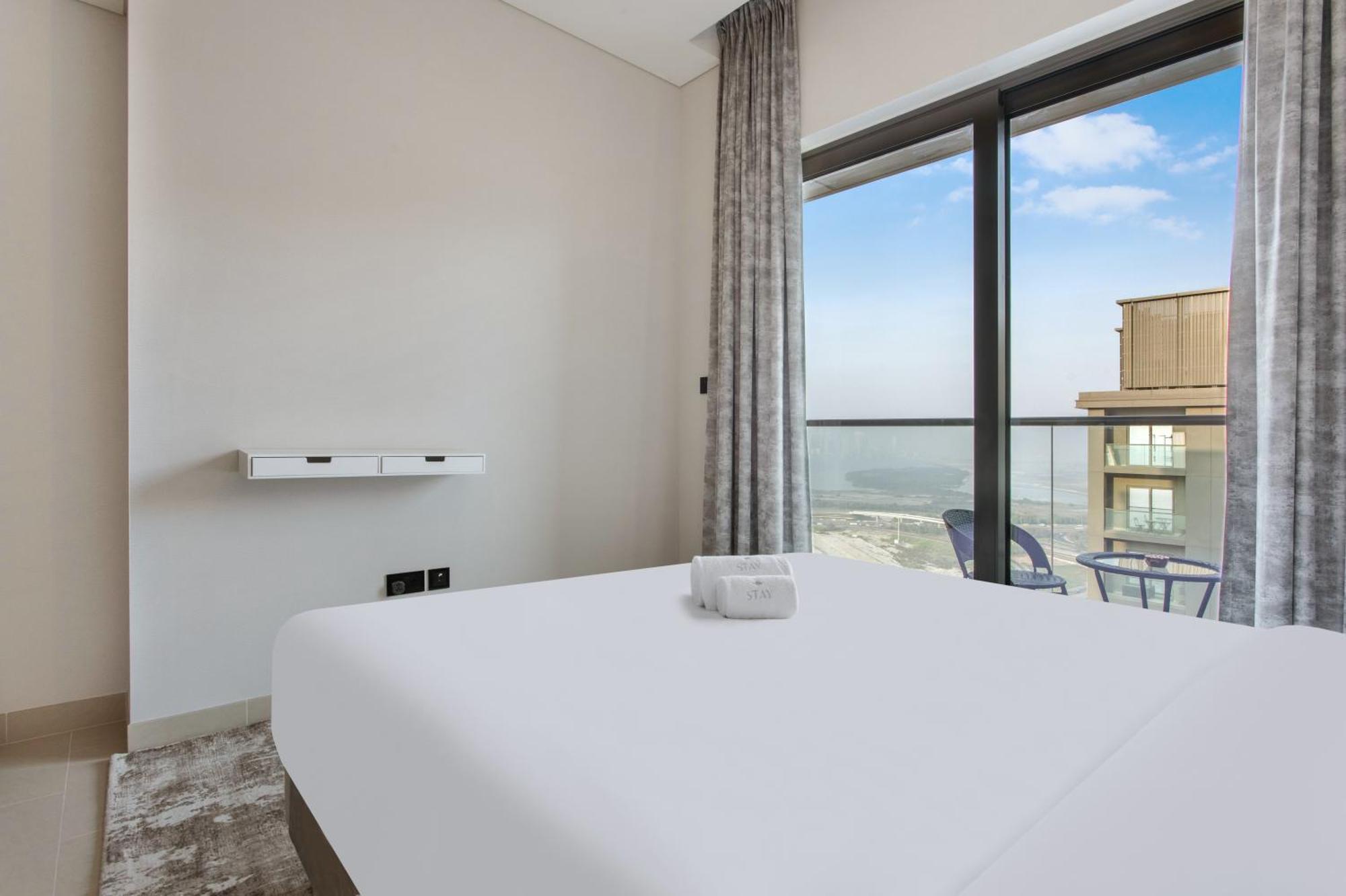 By Latinem Luxury 2br Cv A2802 Near Burj Khalifa * Dubai