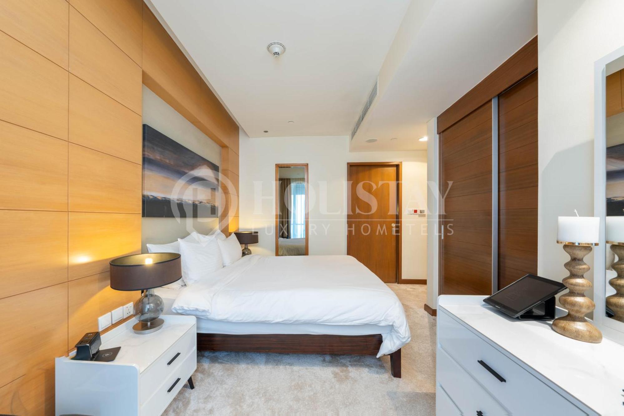 Holistay Luxury Homes - Burj Khalifa View - Direct Access Mall Dubai