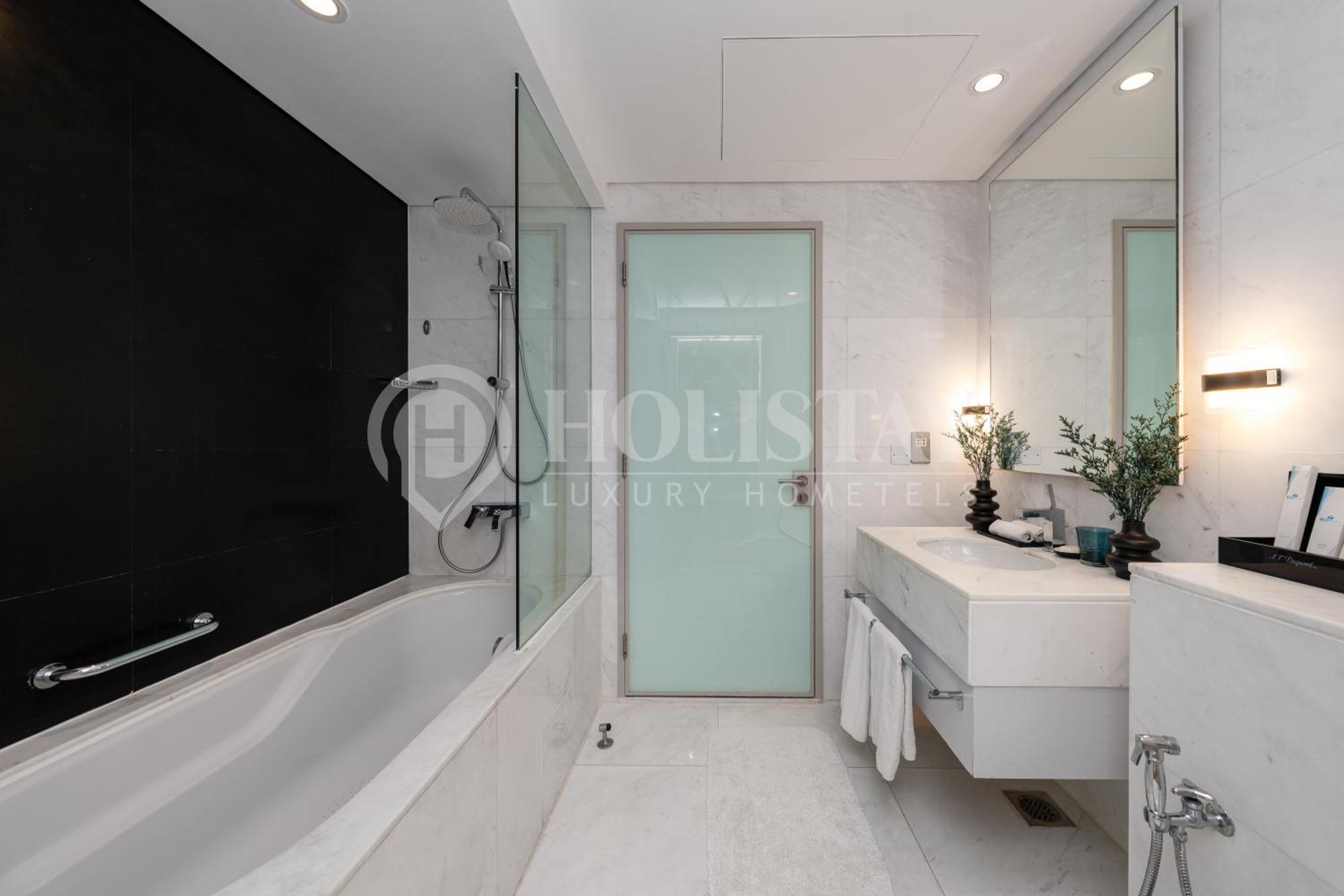 Holistay Luxury Homes - Burj Khalifa View - Direct Access Mall *