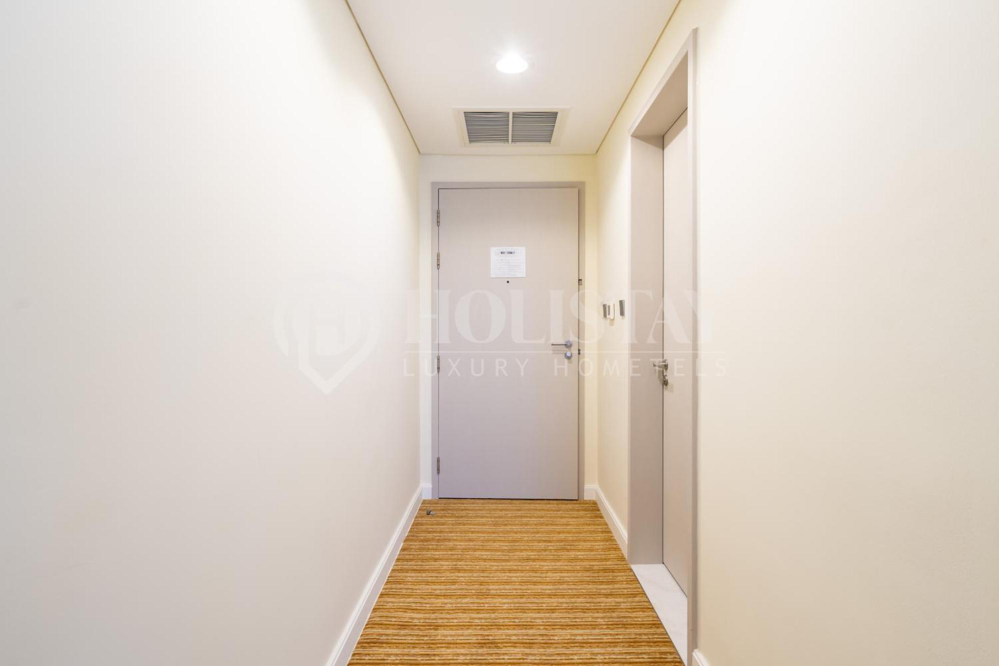 Holistay Luxury Homes - Burj Khalifa View - Direct Access Mall * Dubai