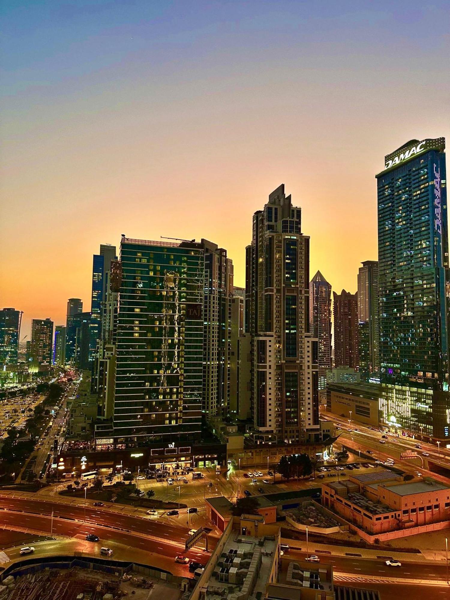 Apartment Stylish New 1br Walk To Burj Khalifa & Mall *