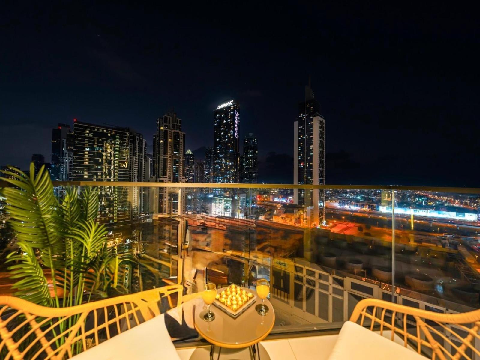 Stylish New 1br Walk To Burj Khalifa & Mall