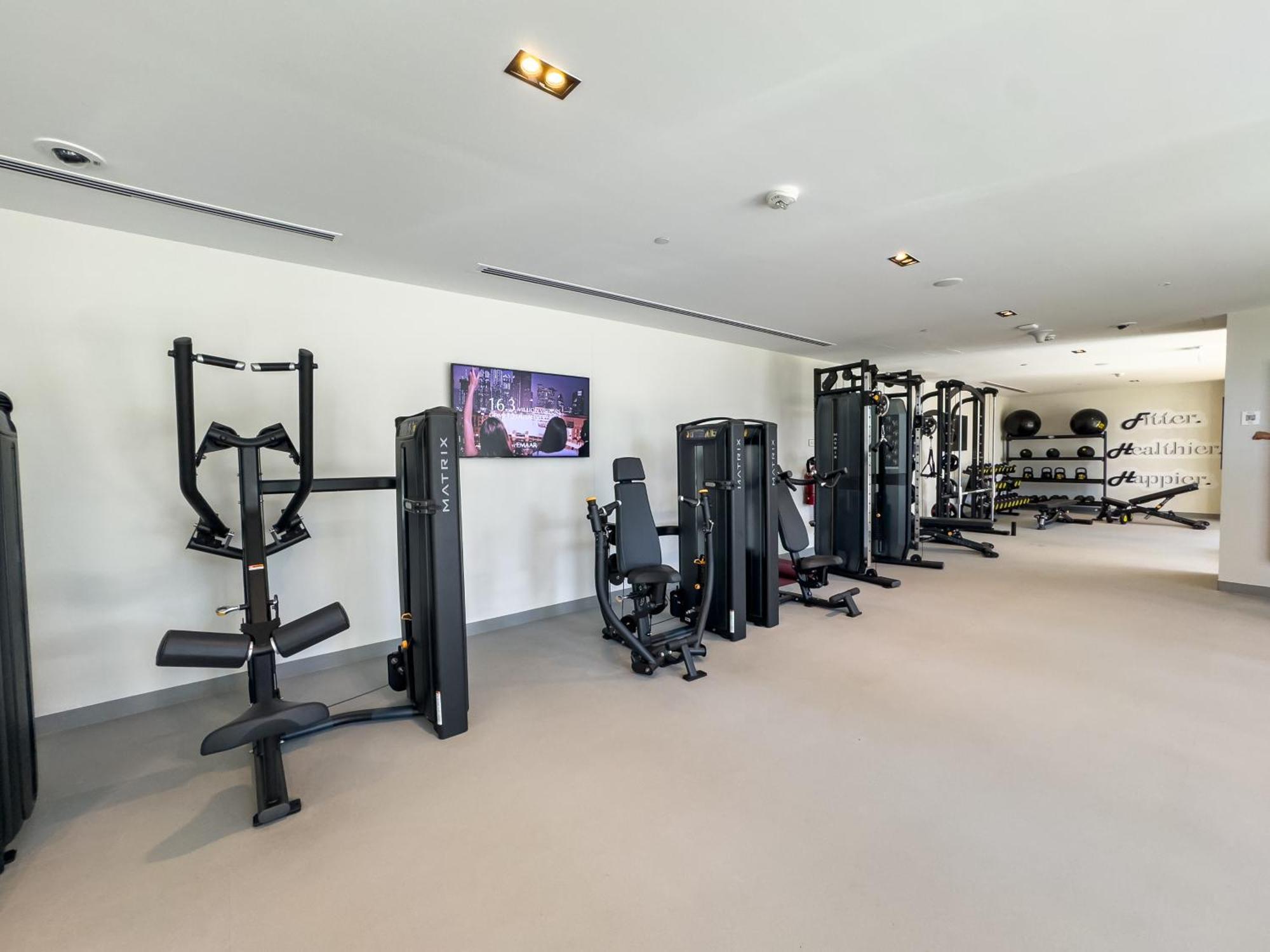 Stylish New 1br Walk To Burj Khalifa & Mall Apartment Dubai