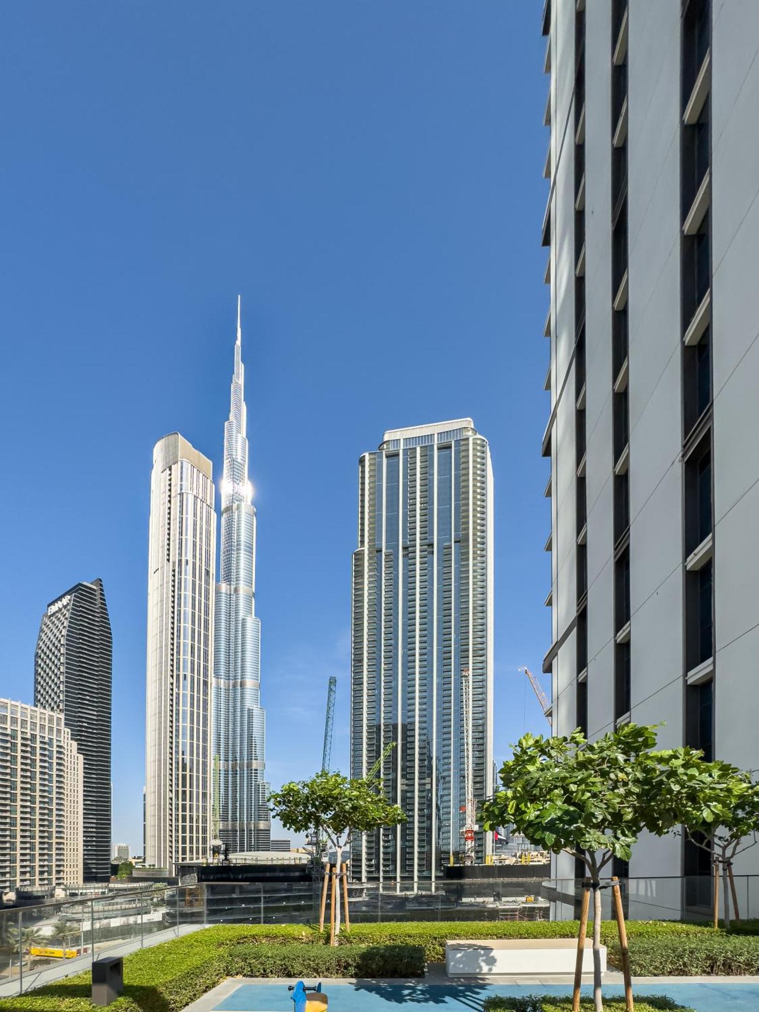 Apartment Stylish New 1br Walk To Burj Khalifa & Mall Dubai