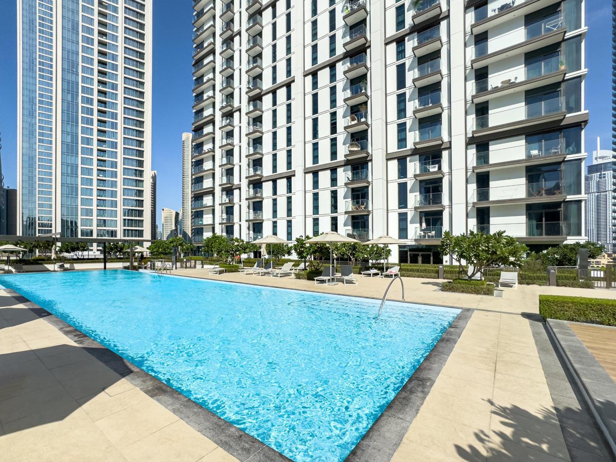 Stylish New 1br Walk To Burj Khalifa & Mall * Dubai