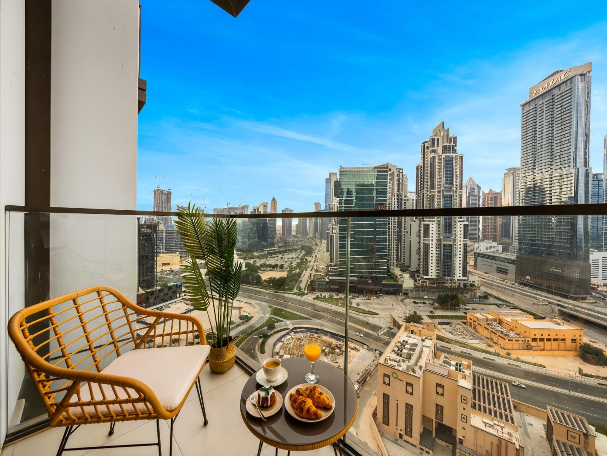 Stylish New 1br Walk To Burj Khalifa & Mall Apartment