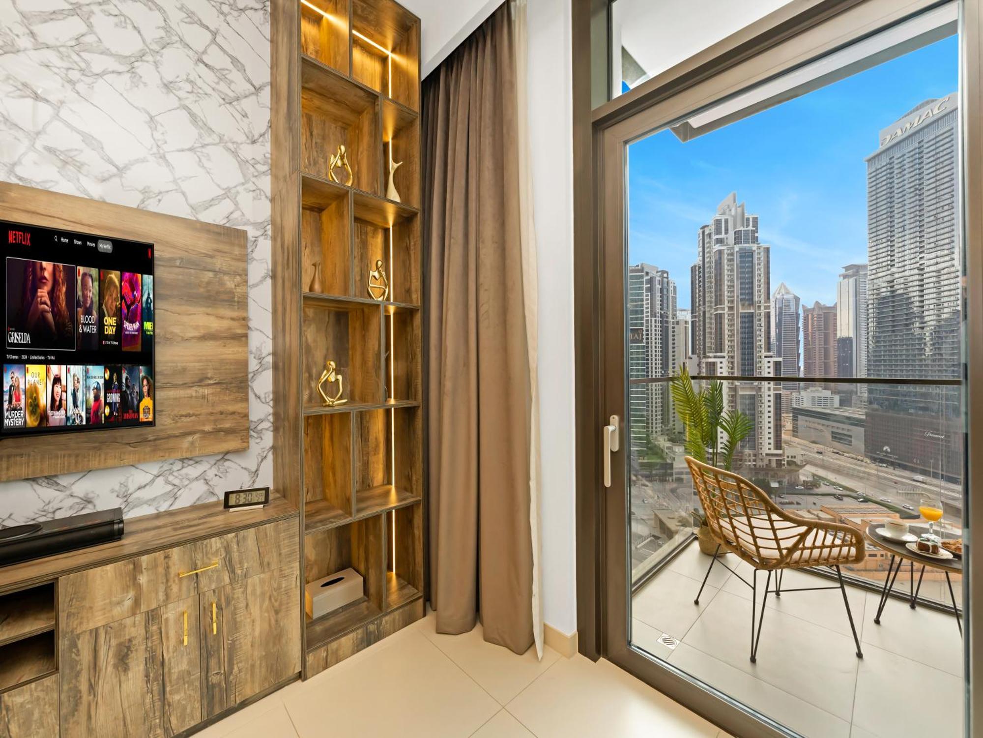 Stylish New 1br Walk To Burj Khalifa & Mall * Dubai