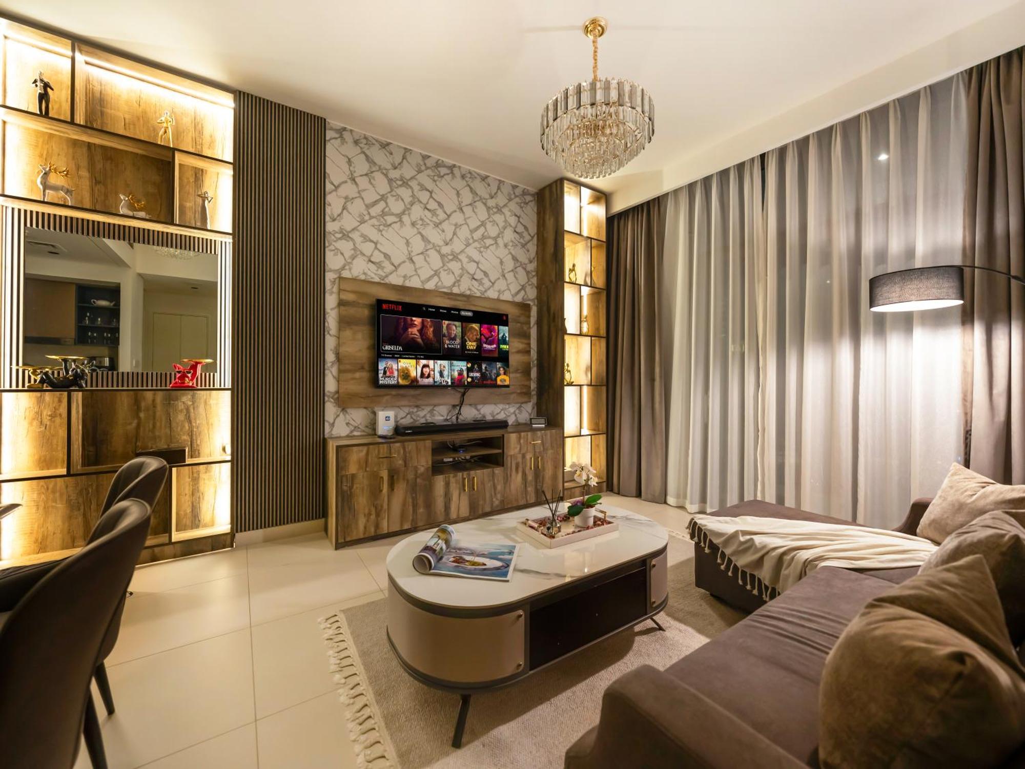 Stylish New 1br Walk To Burj Khalifa & Mall Apartment