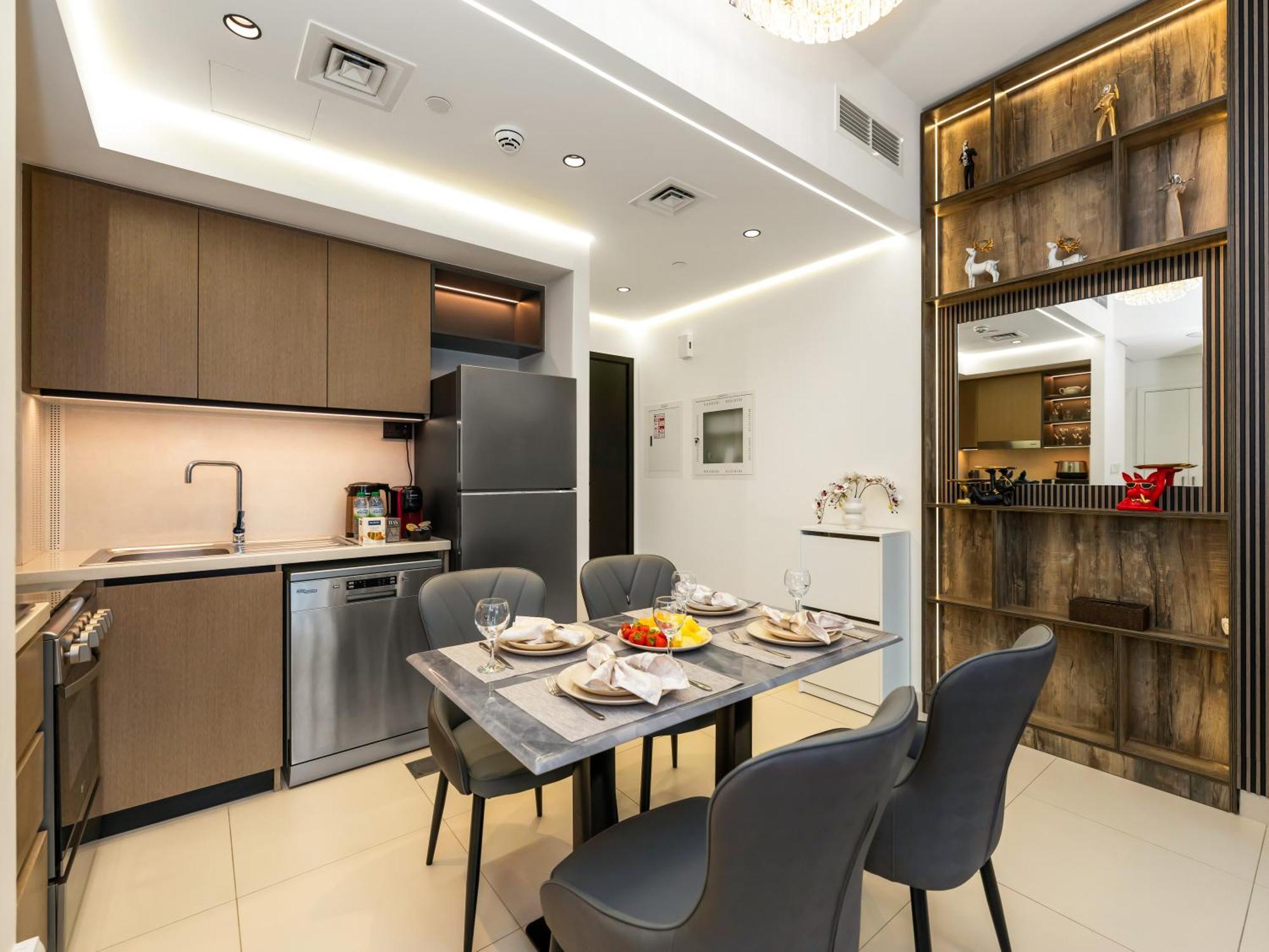 Apartment Stylish New 1br Walk To Burj Khalifa & Mall *
