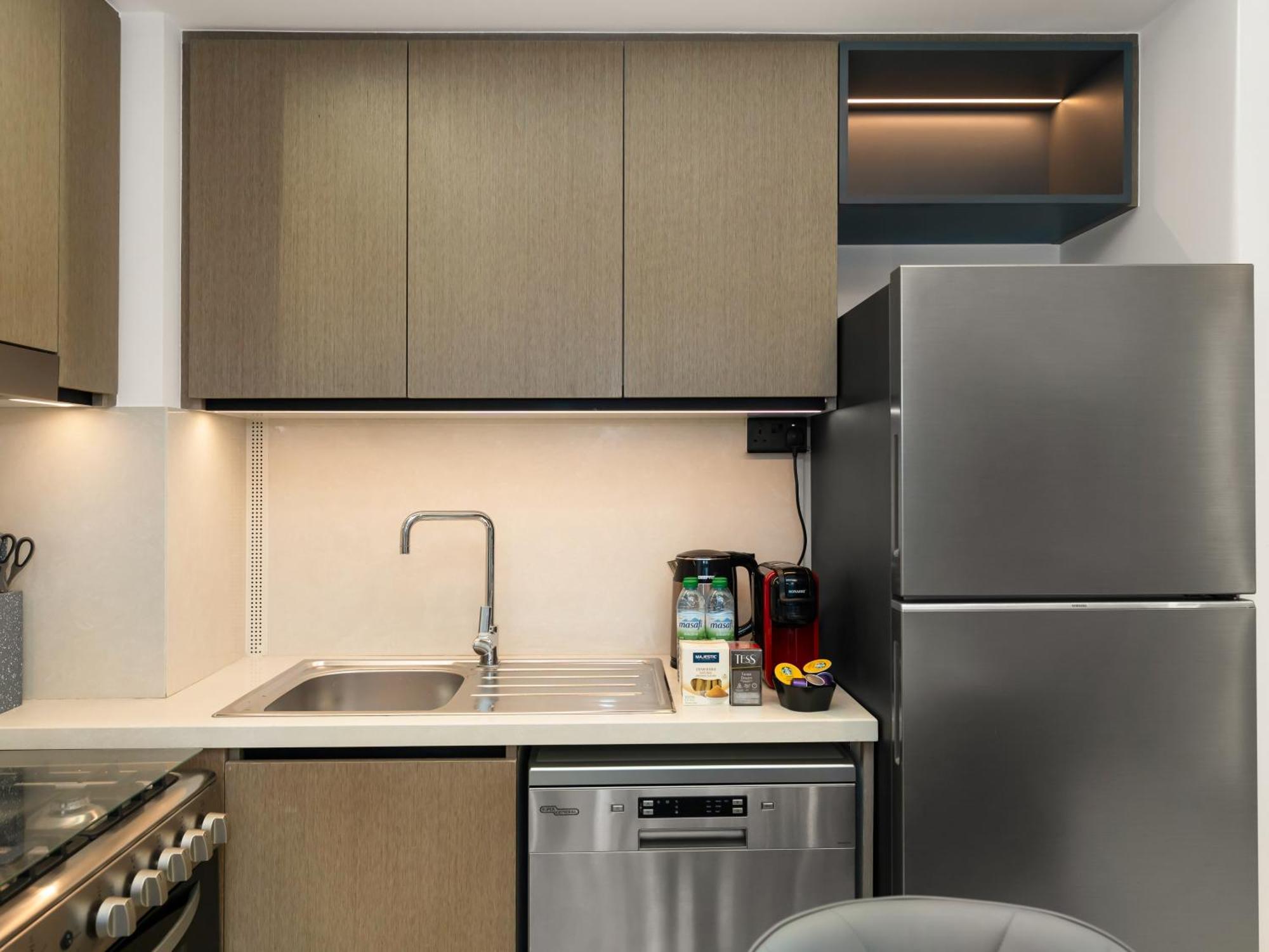 Stylish New 1br Walk To Burj Khalifa & Mall