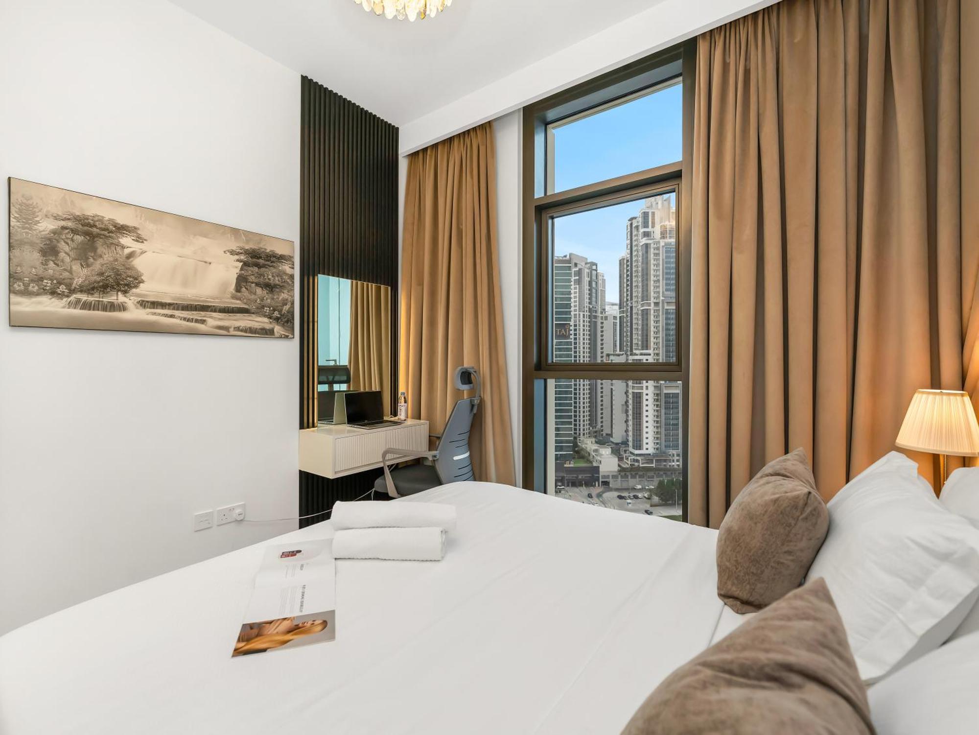 Stylish New 1br Walk To Burj Khalifa & Mall Apartment Dubai