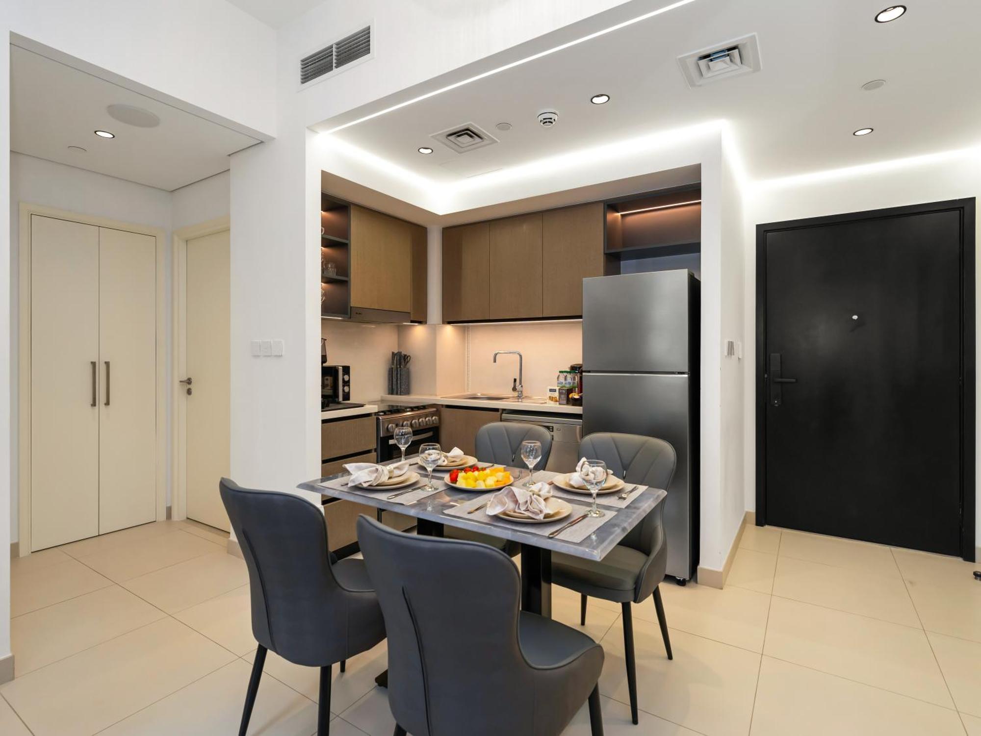 Apartment Stylish New 1br Walk To Burj Khalifa & Mall