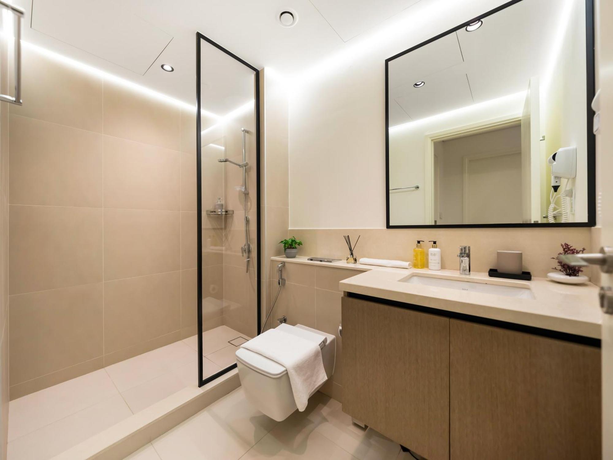 Stylish New 1br Walk To Burj Khalifa & Mall * Dubai