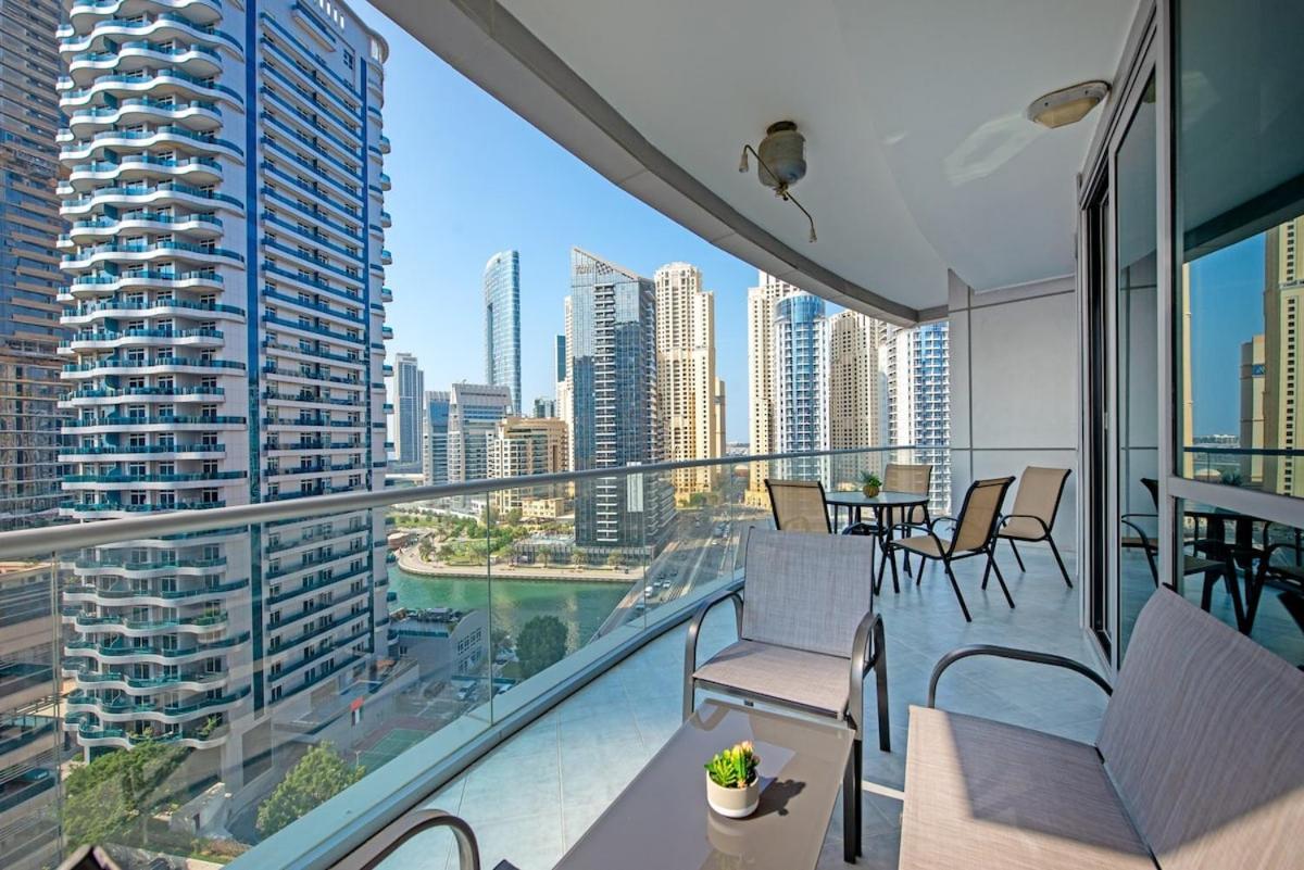 Cozy 3br With View In Marina! *