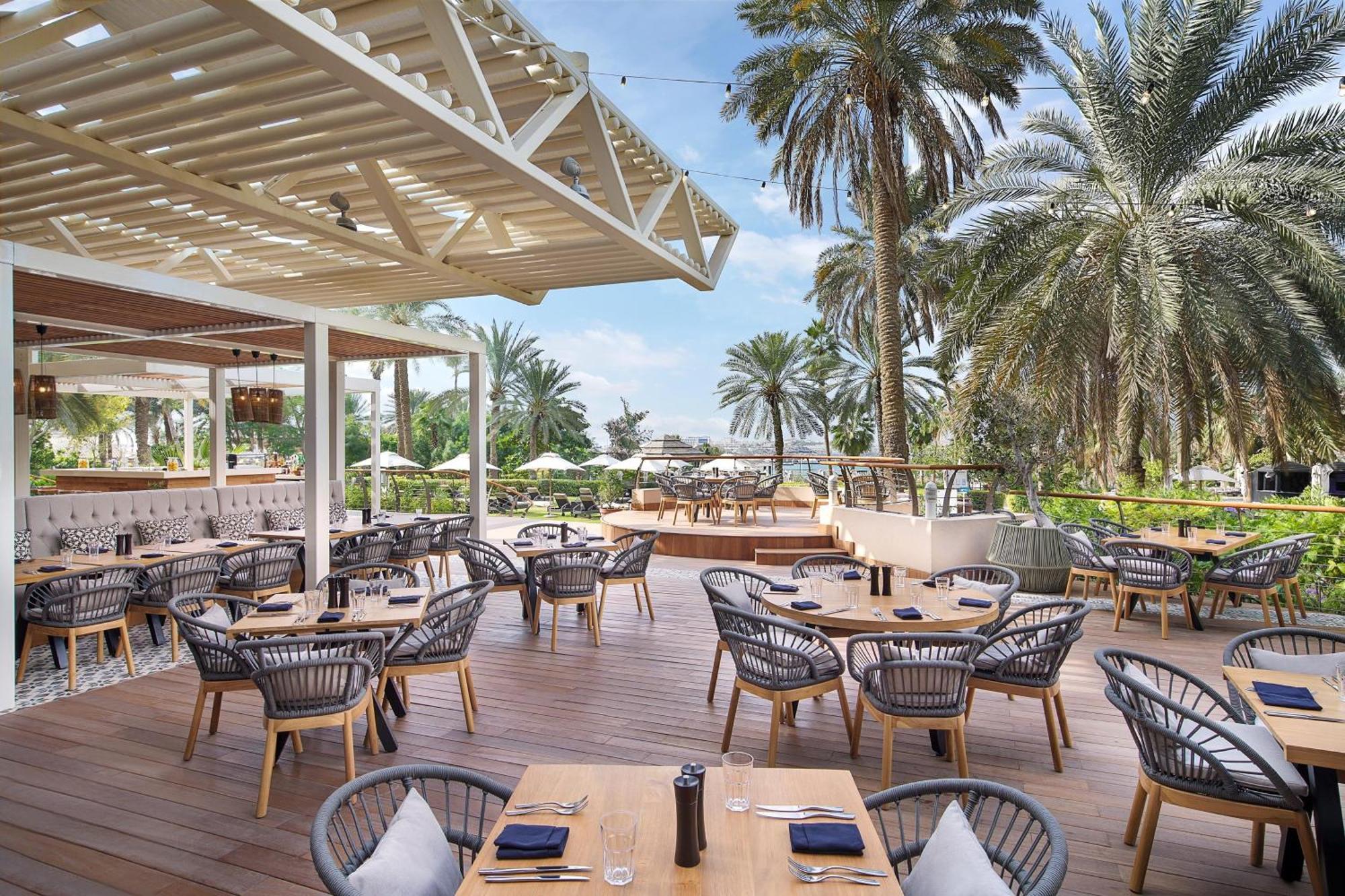 Le Meridien Mina Seyahi Beach & Waterpark Resort Dubai