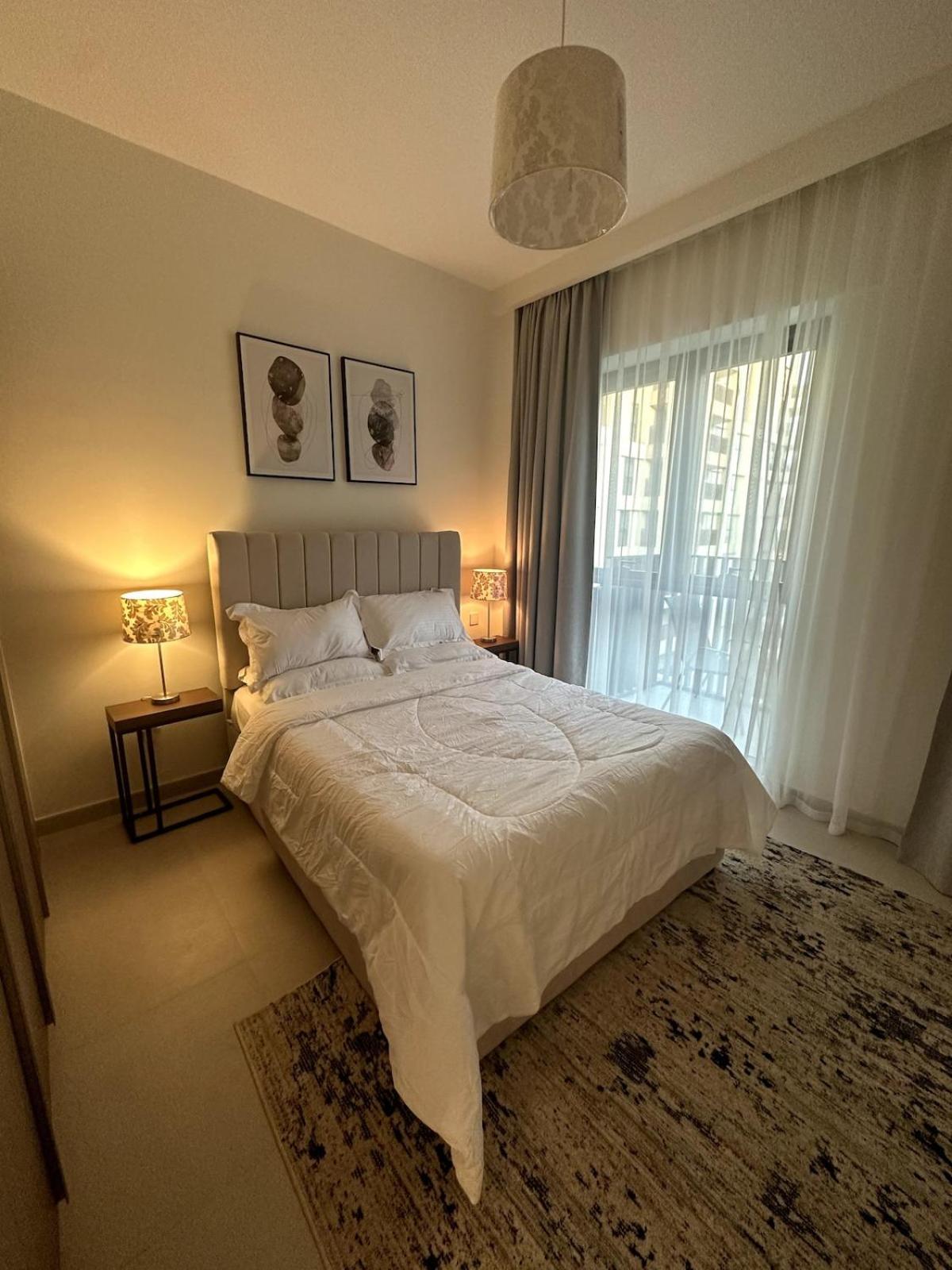 Amakin Bayshore Creek Apartment *