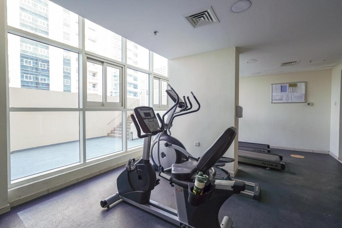 Stylish Perfect For 2 In Sports Apartment