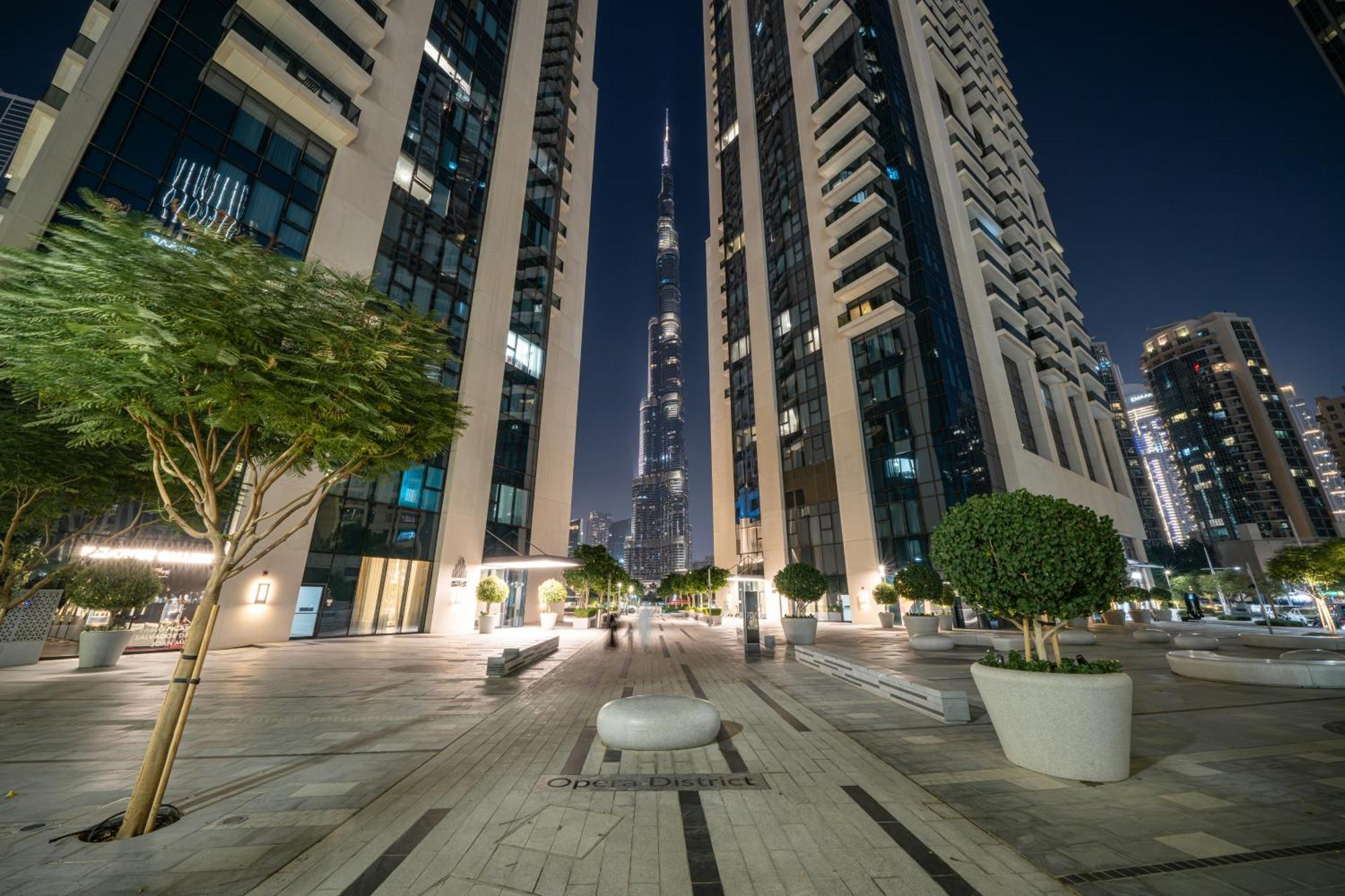 5 Min To Burj & Mall, Pool With Burj View Apartamento Dubai
