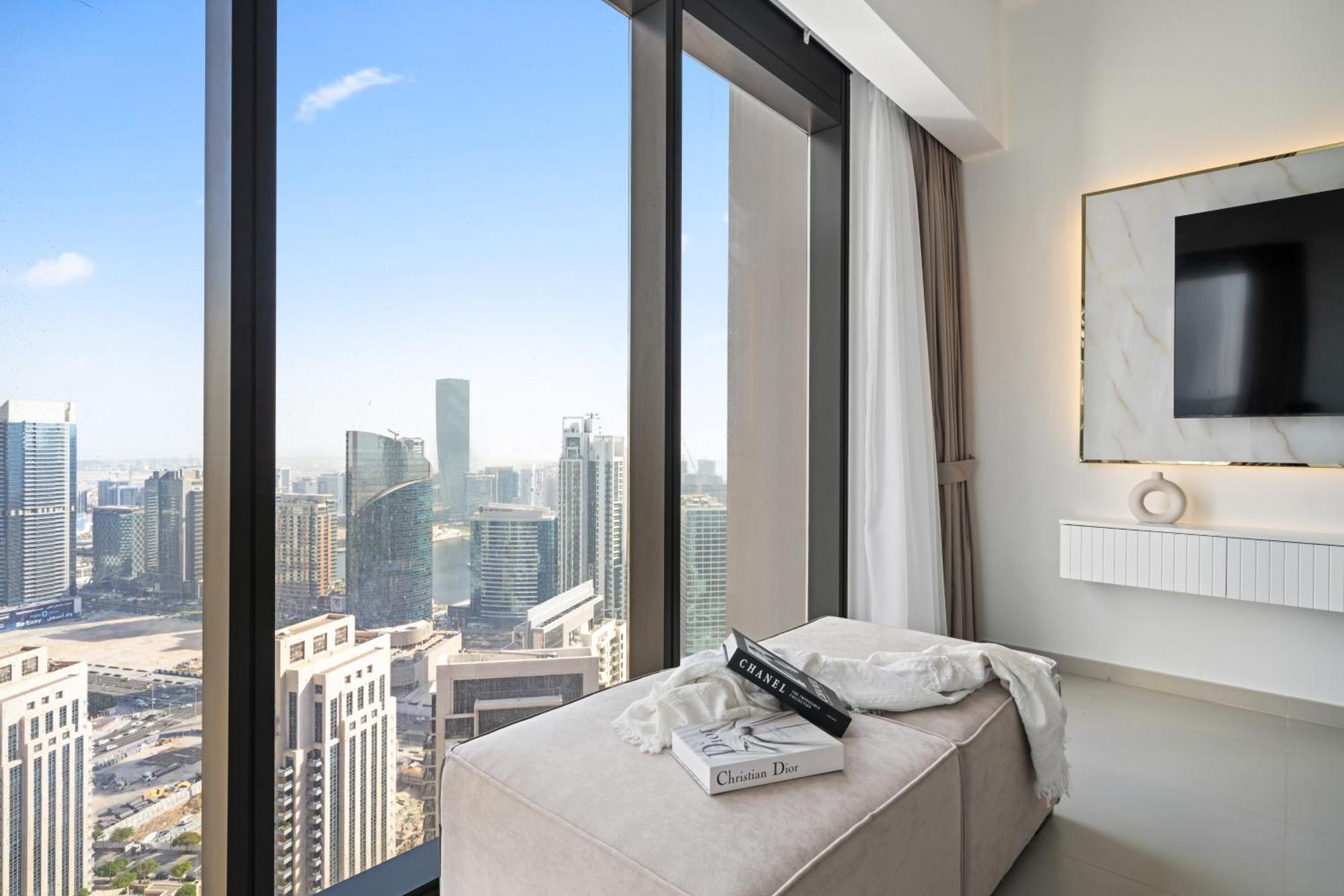 Apartamento 5 Min To Burj & Mall, Pool With Burj View Dubai