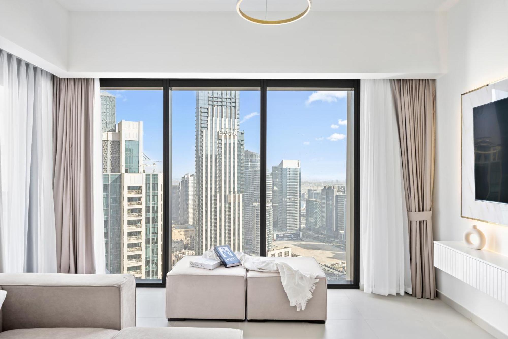Apartamento 5 Min To Burj & Mall, Pool With Burj View Dubai