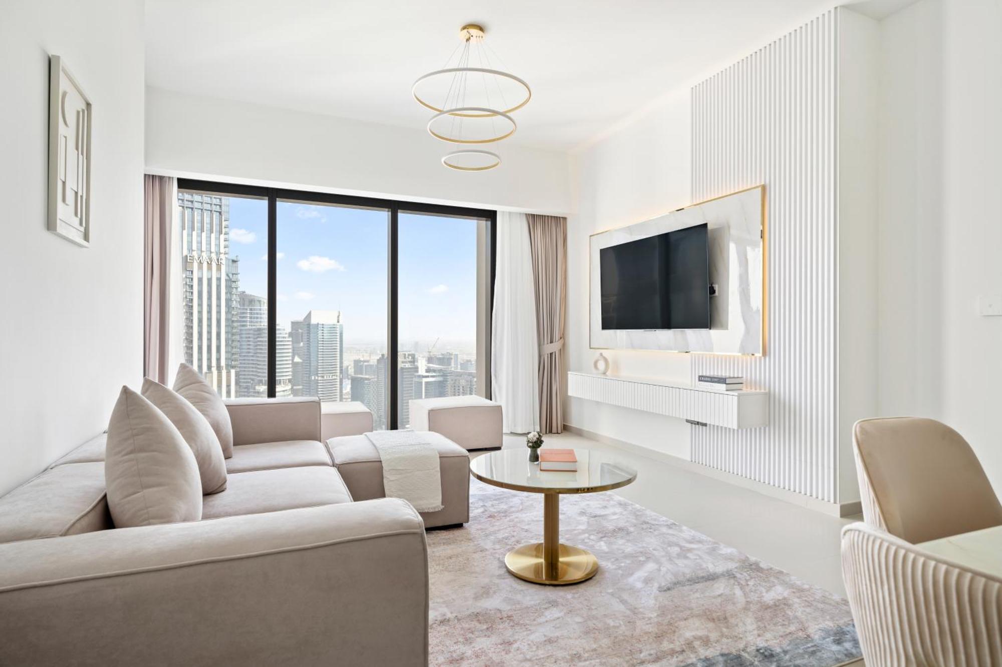 Apartamento 5 Min To Burj & Mall, Pool With Burj View *