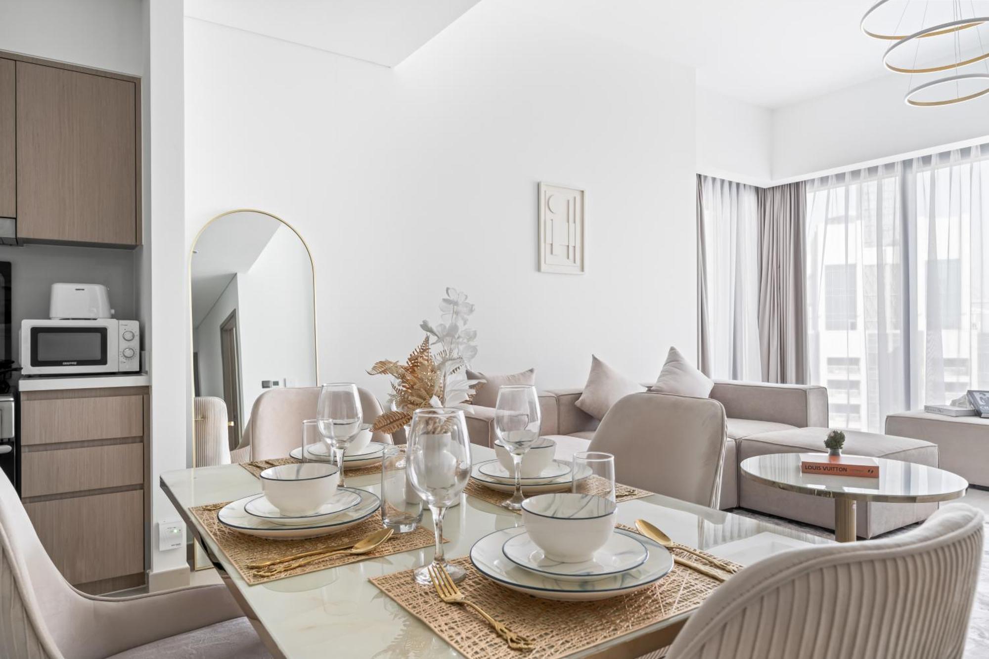 Apartamento 5 Min To Burj & Mall, Pool With Burj View *