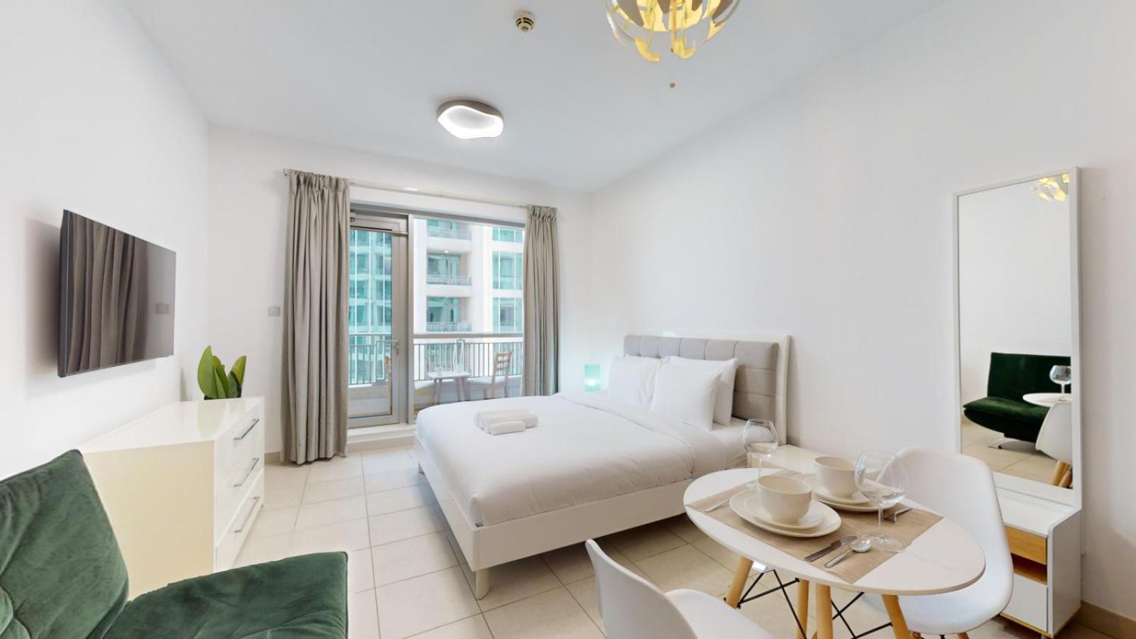Blvd 2 - In Downtown Apartment