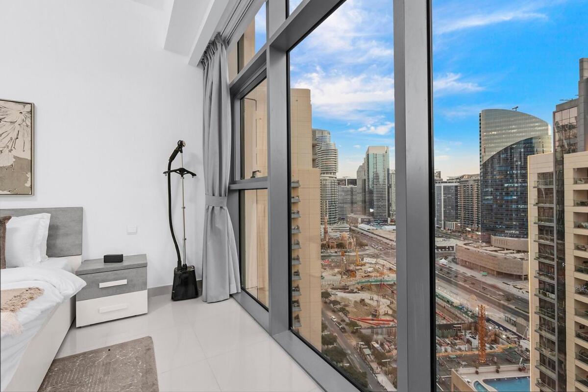 Apartment First Class 1br Panoramic View Dubai