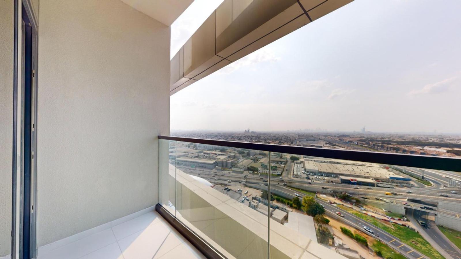 Aykon - Stunning Two Bedroom With View Apartment *