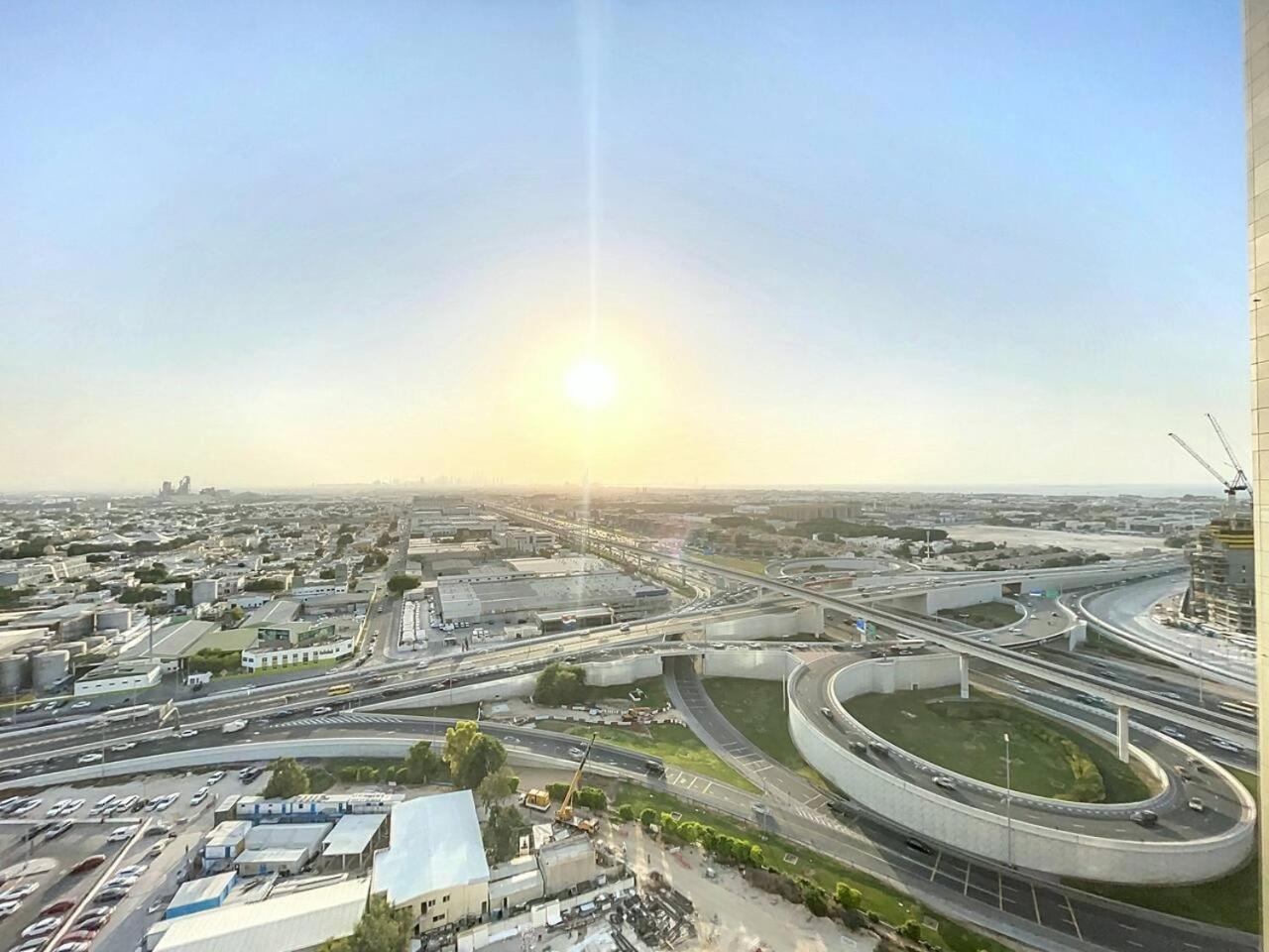 Aykon - Stunning Two Bedroom With View Apartment Dubai