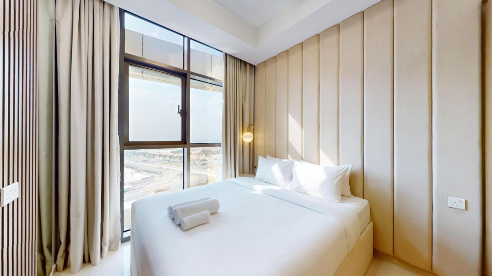 Aykon - Stunning Two Bedroom With View