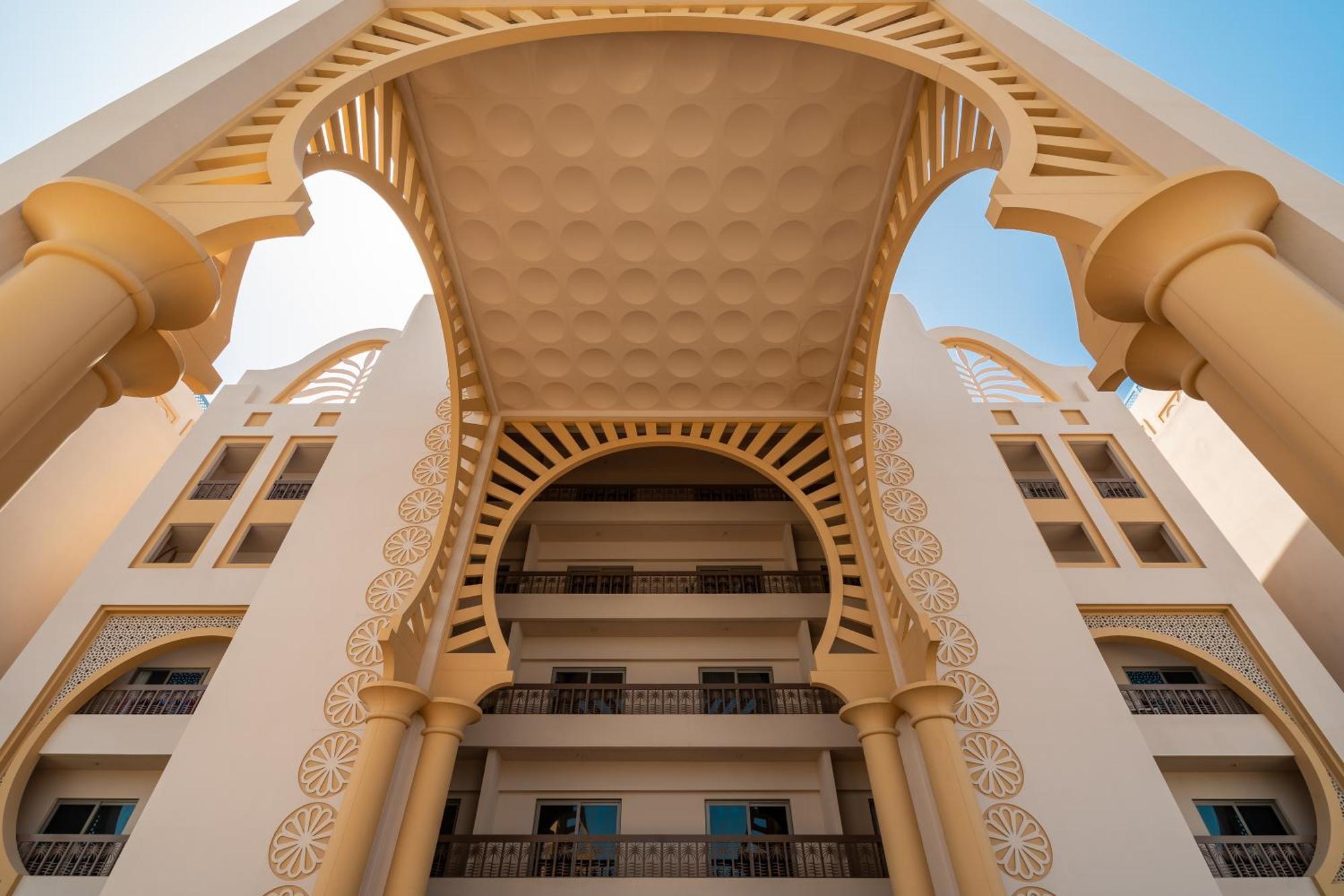 Apartment Simply Comfort In Sarai Palm Jumeirah Dubai
