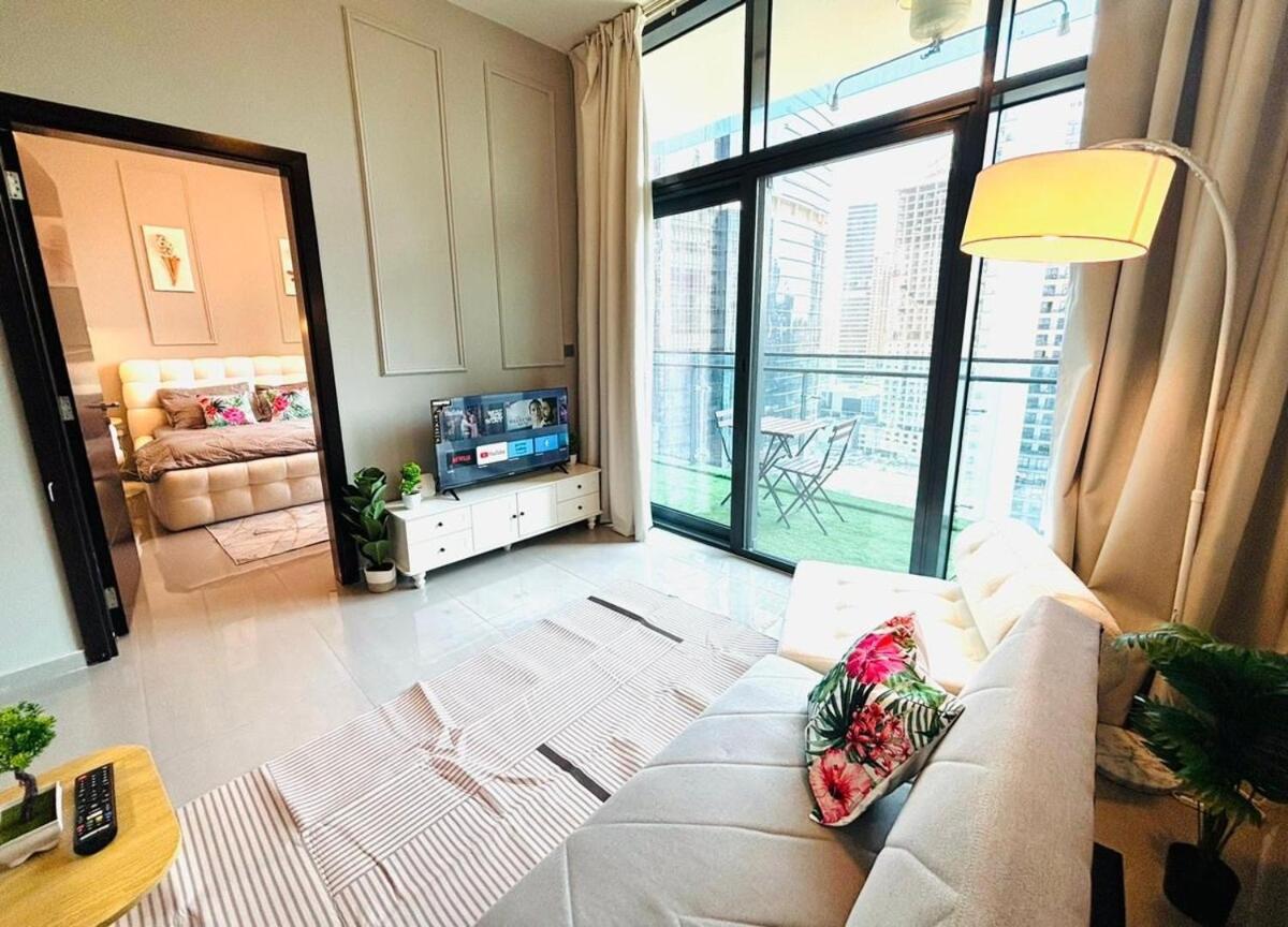 Chic 1 Bhk In Downtown Daire